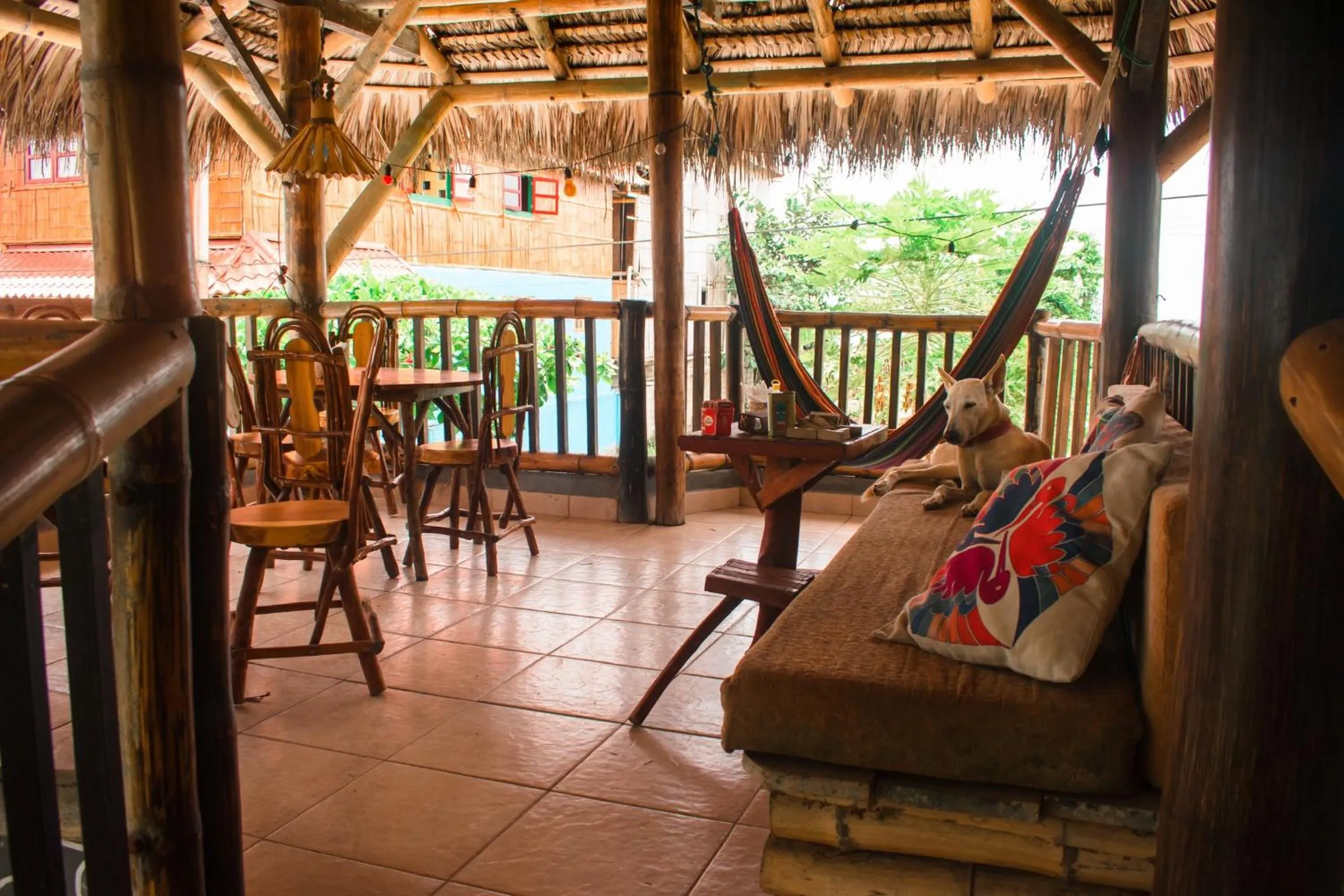 Restaurant/places to eat in La Facha Hostal Restaurant Surf