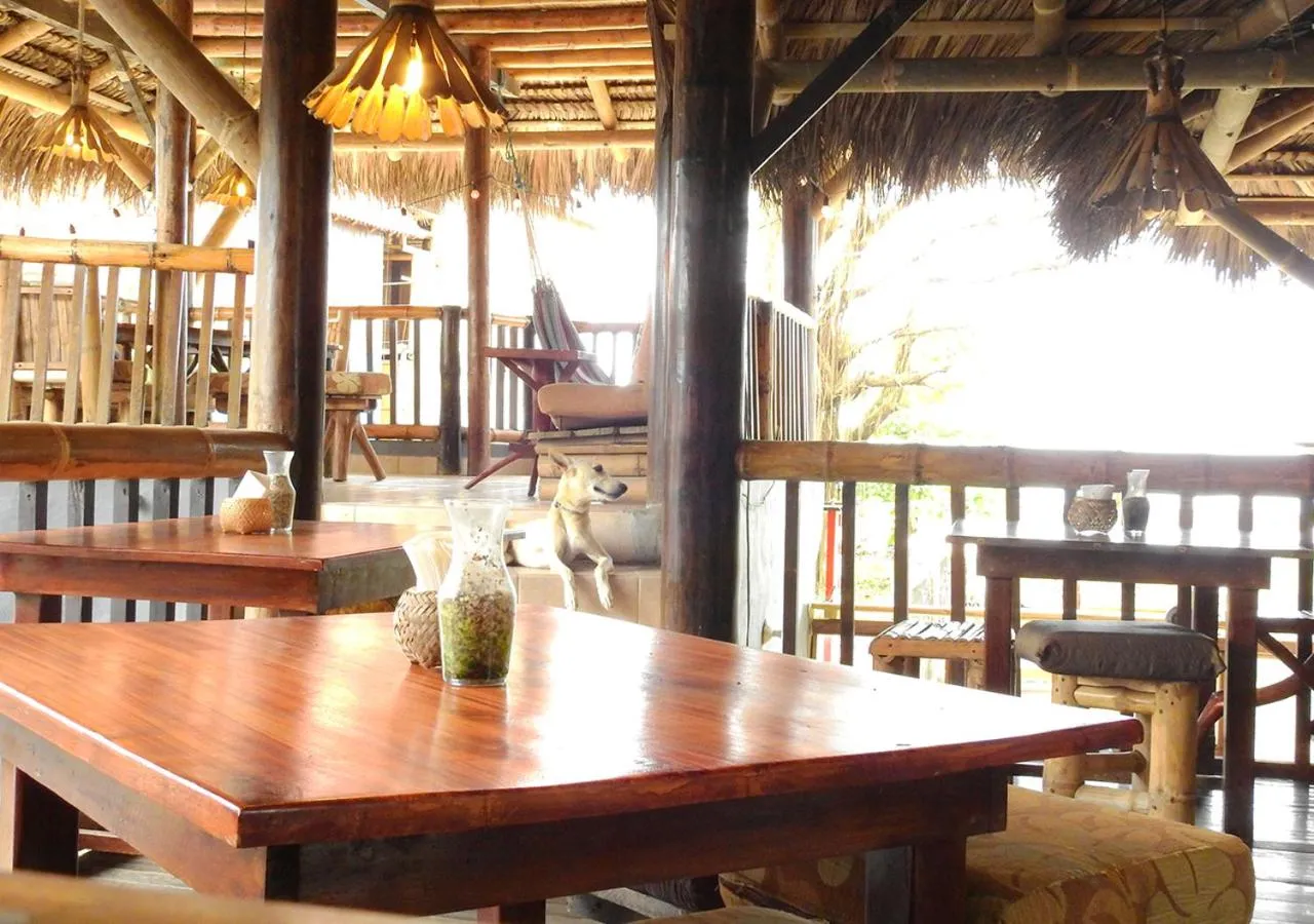 Restaurant/places to eat in La Facha Hostal Restaurant Surf