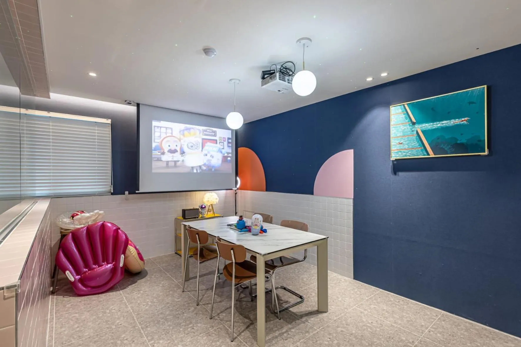 TV and multimedia in Pavilla Hotel