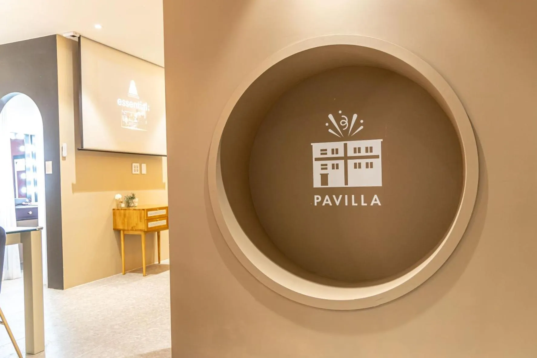 Decorative detail in Pavilla Hotel