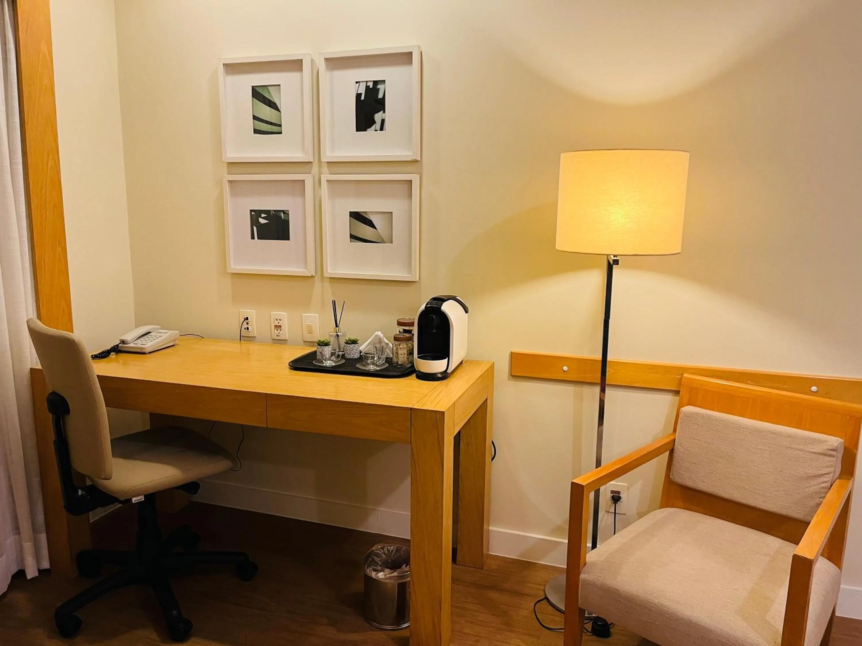 Dining area in Quarto de hotel de luxo Congonhas