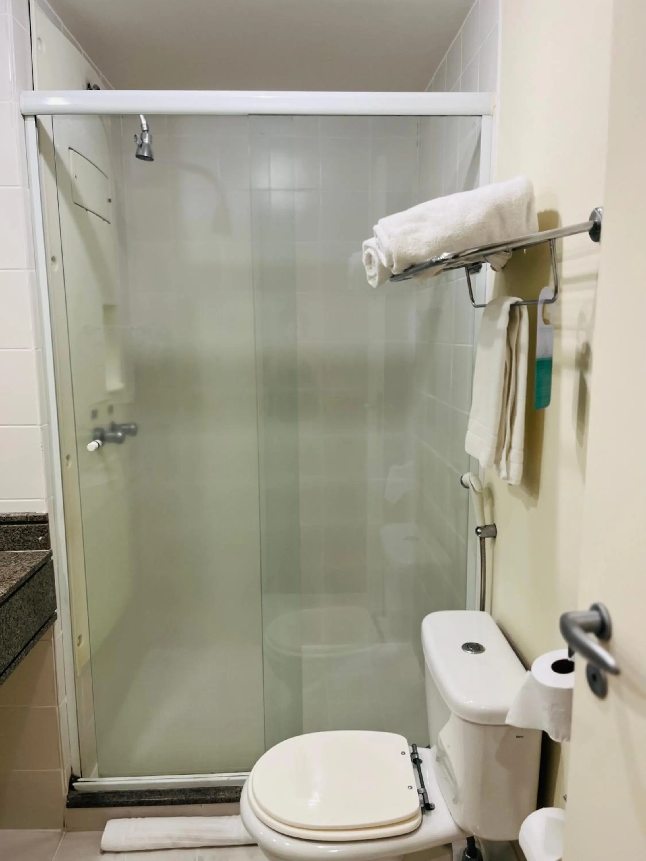 Shower in Quarto de hotel de luxo Congonhas