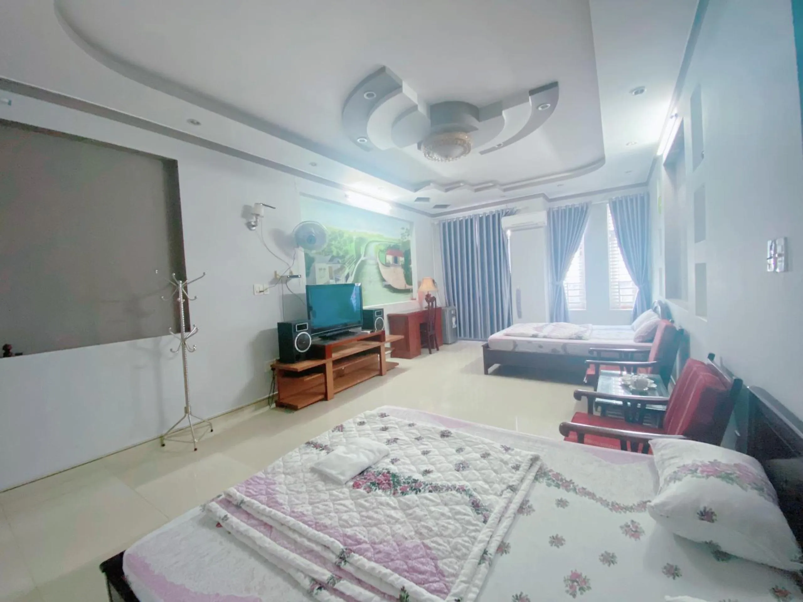 TV/Entertainment Center in NHƯ MAI GUEST HOUSe