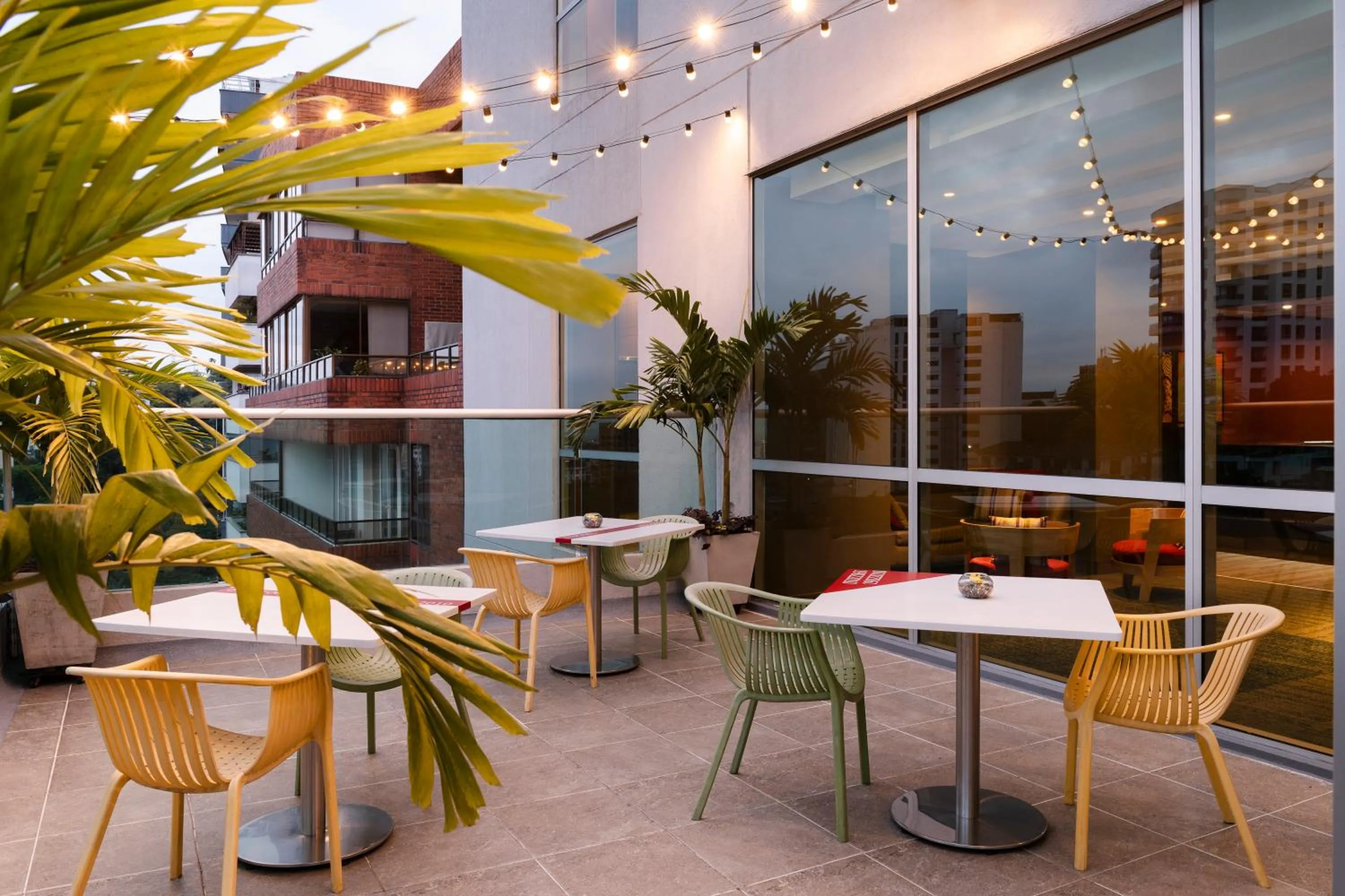 Balcony/Terrace in Hampton by Hilton Cali