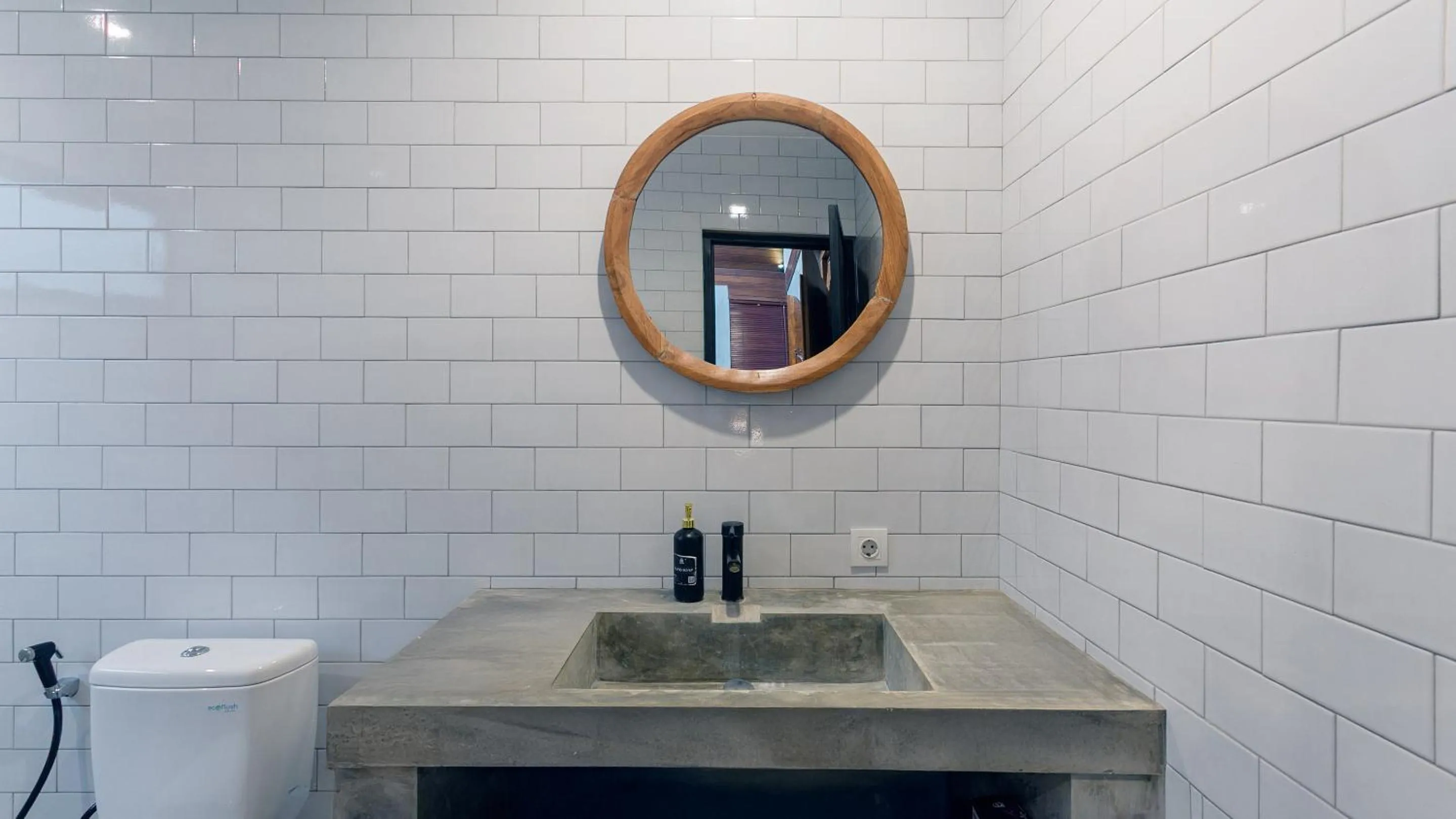 Bathroom in Kalino Villa by Betterplace