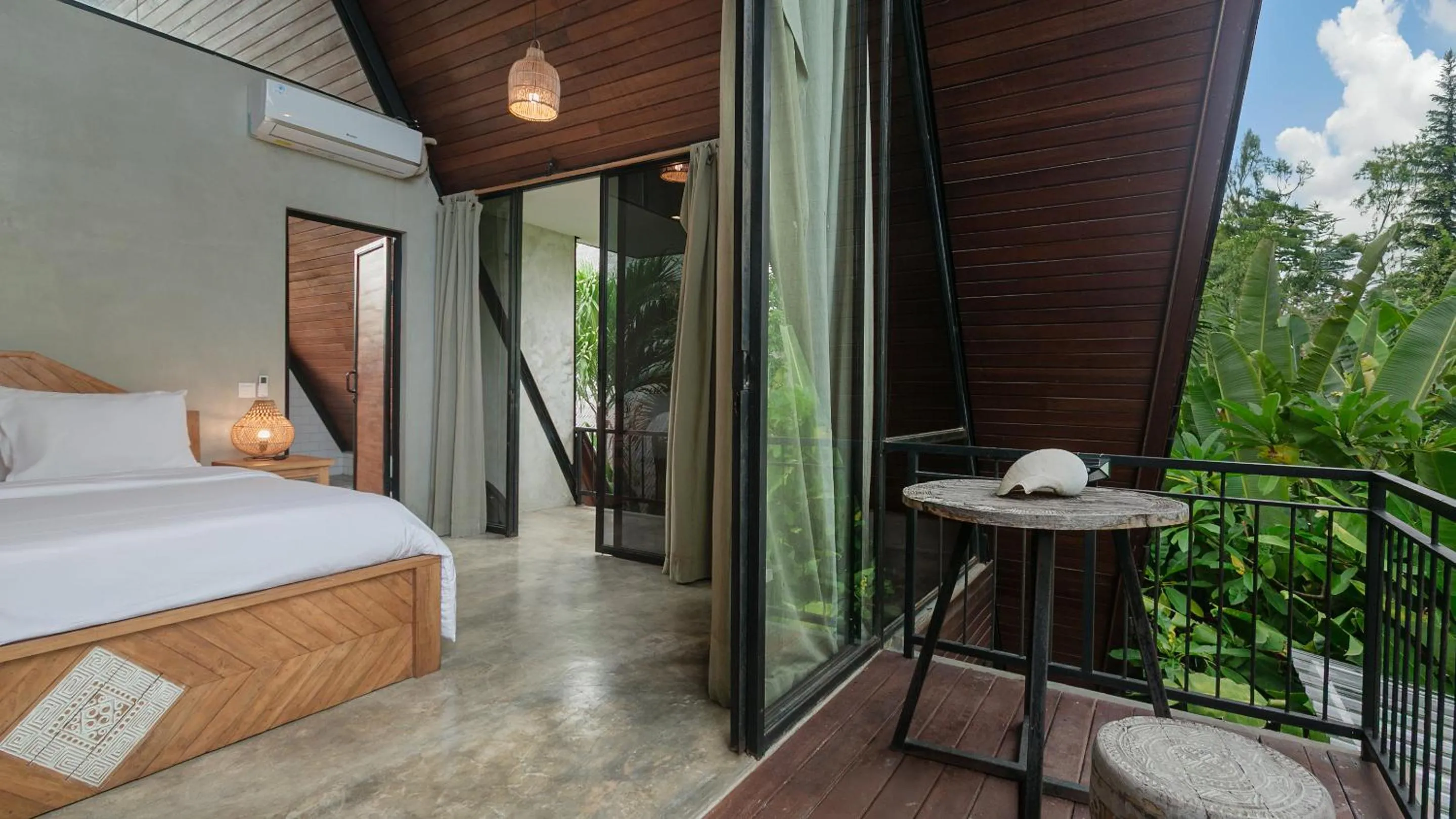 Bed in Kalino Villa by Betterplace