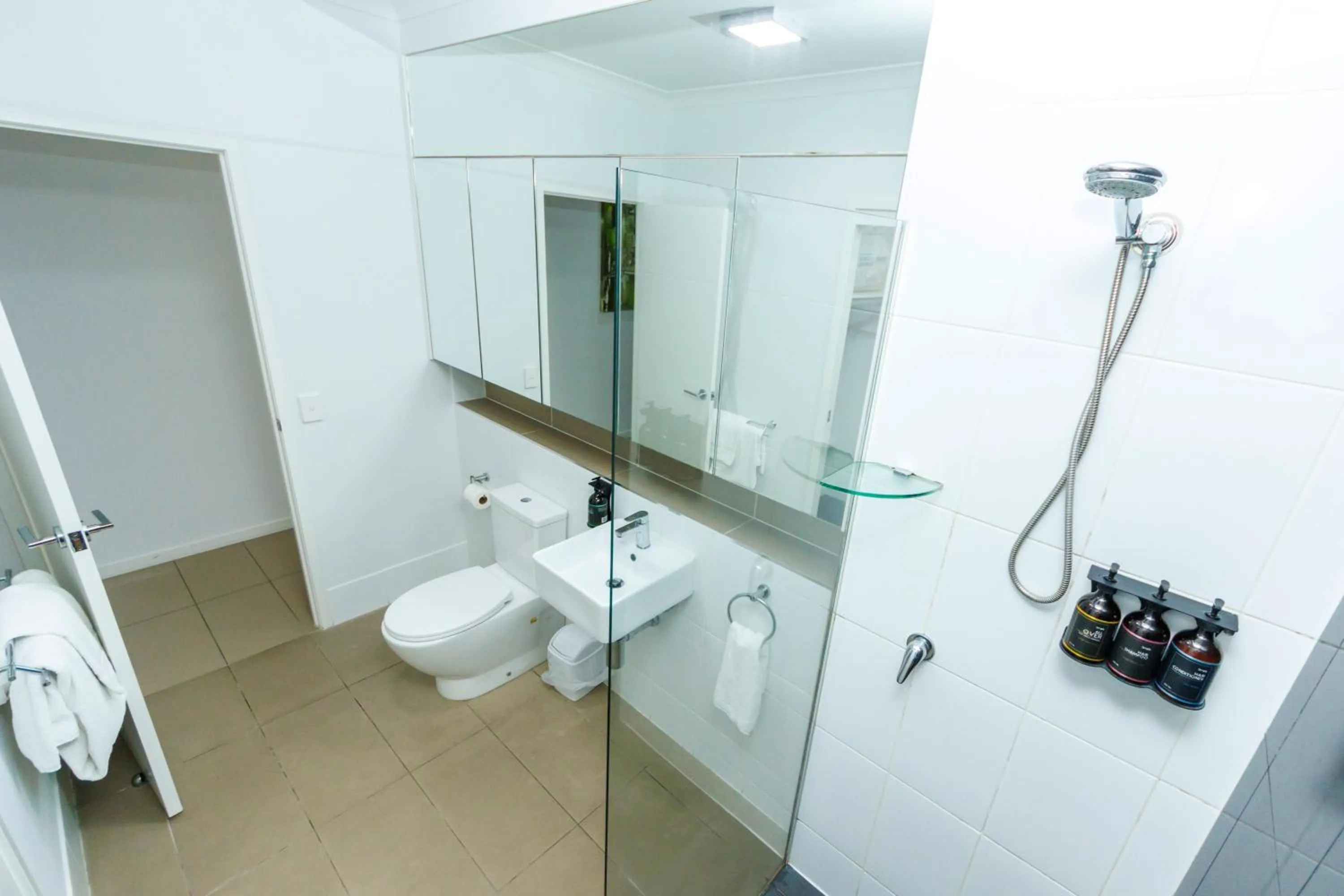 Shower in Atrio Apartments