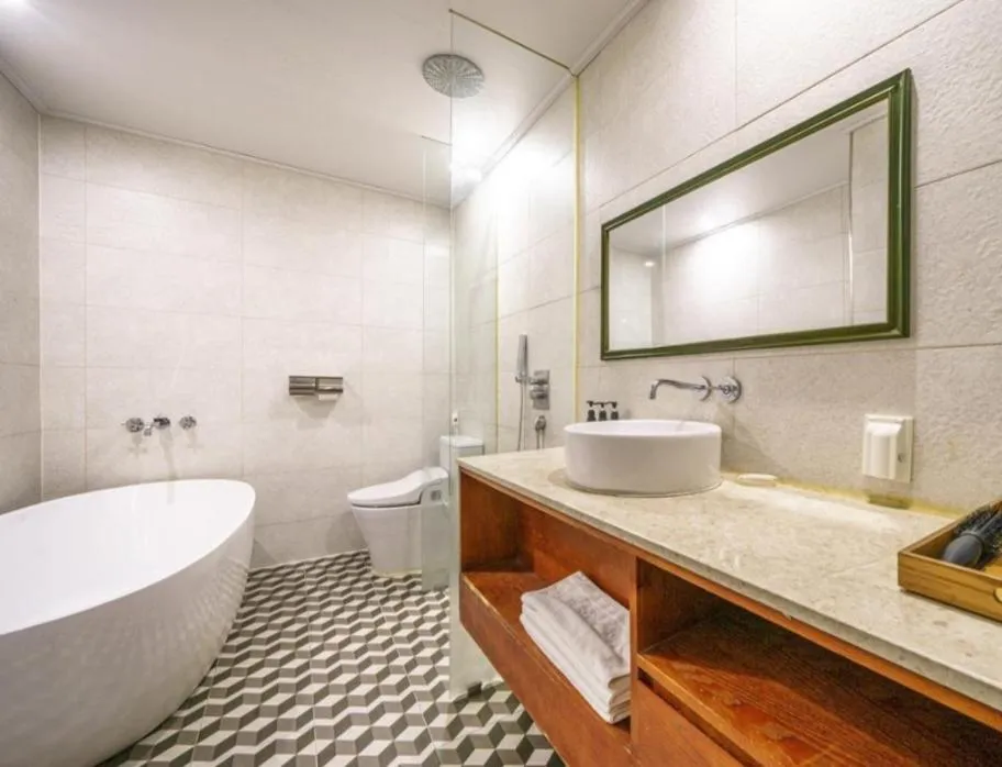 Bath in Brown-Dot Hotel Gwangalli beach