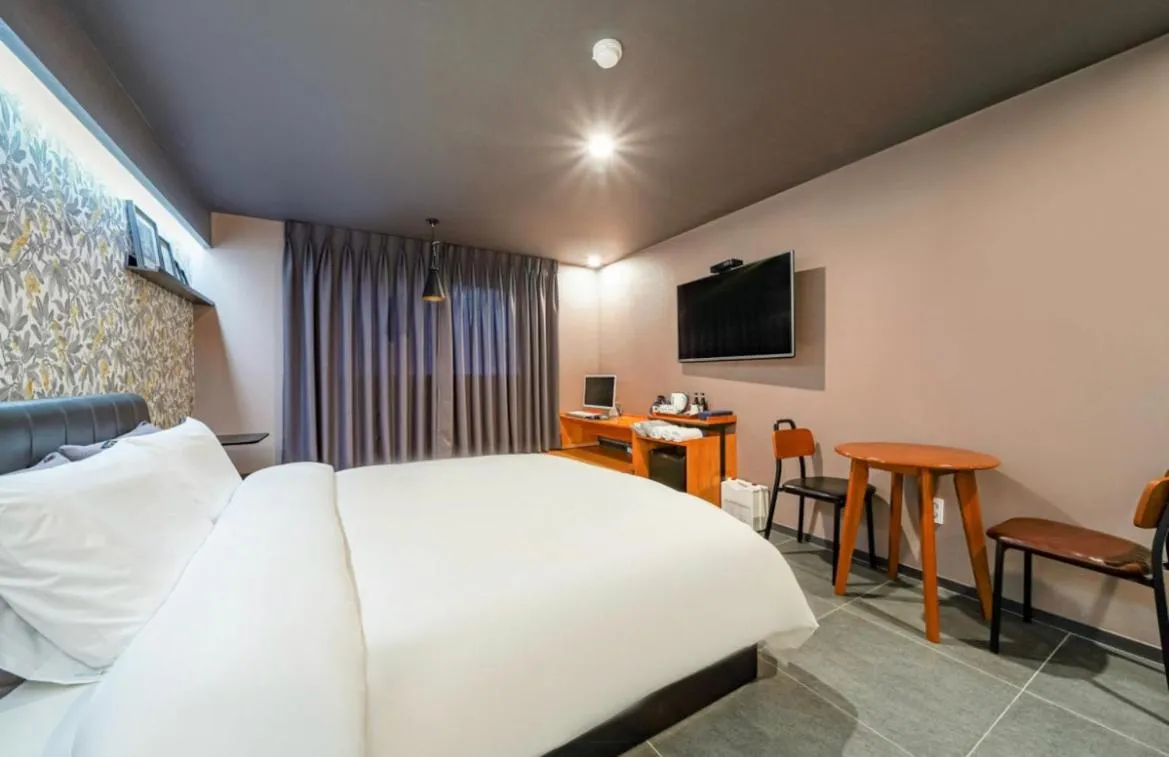 Brown Dot Hotel Daeyeon
