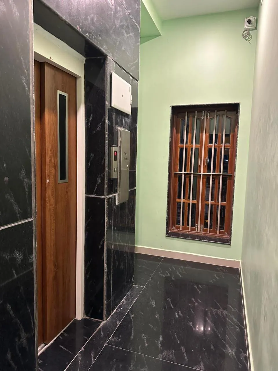 elevator in Serene Villa