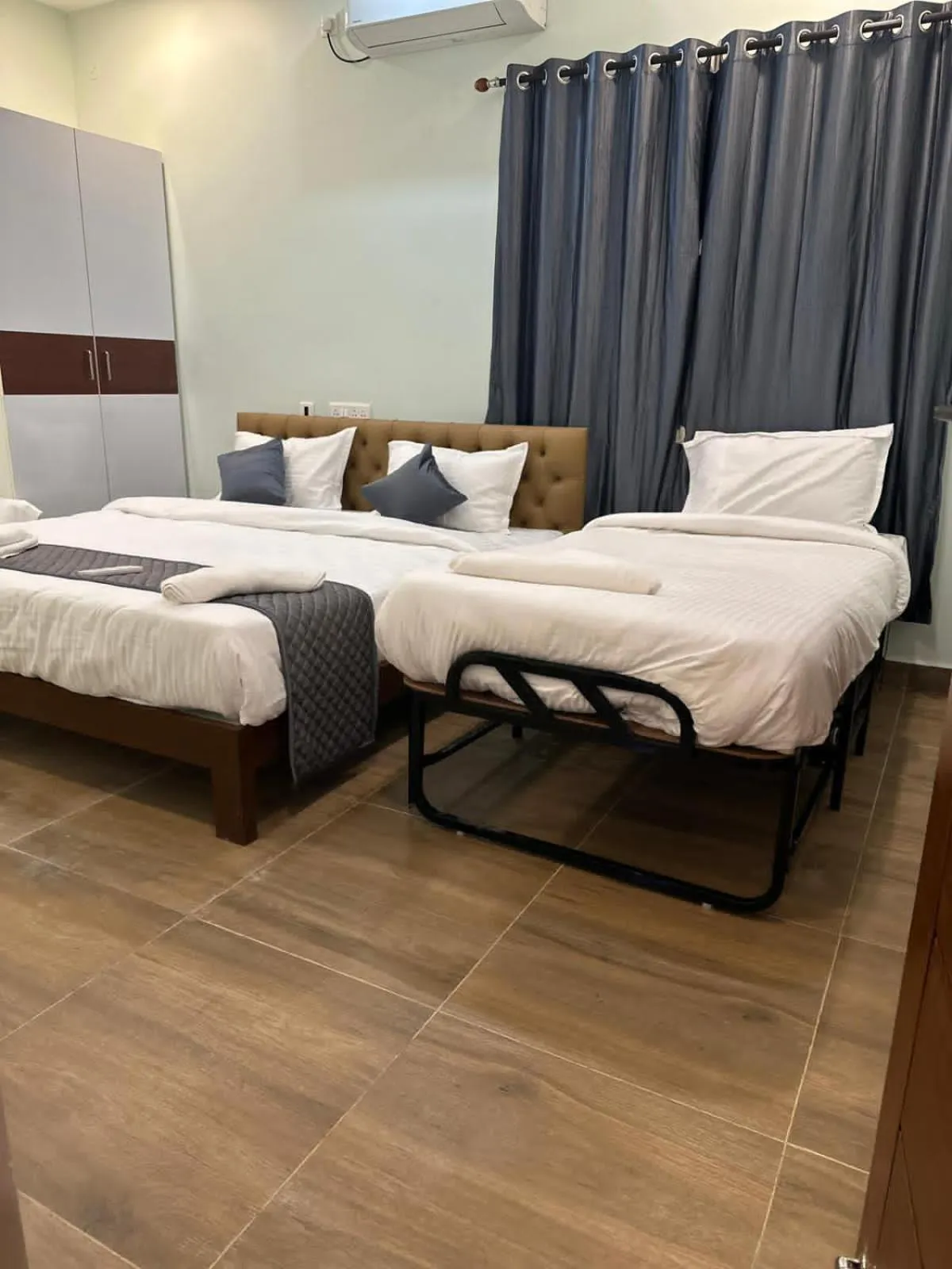 Photo of the whole room in Serene Villa