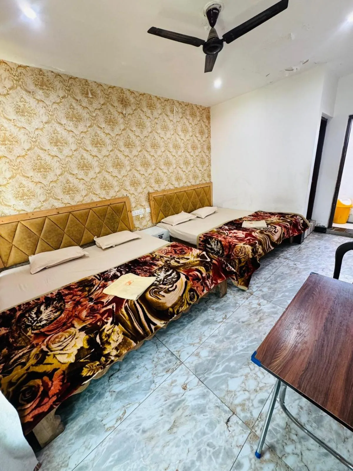 Bed in Lakes and peaks