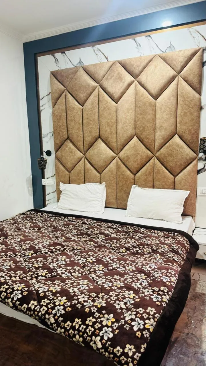 Bed in Lakes and peaks