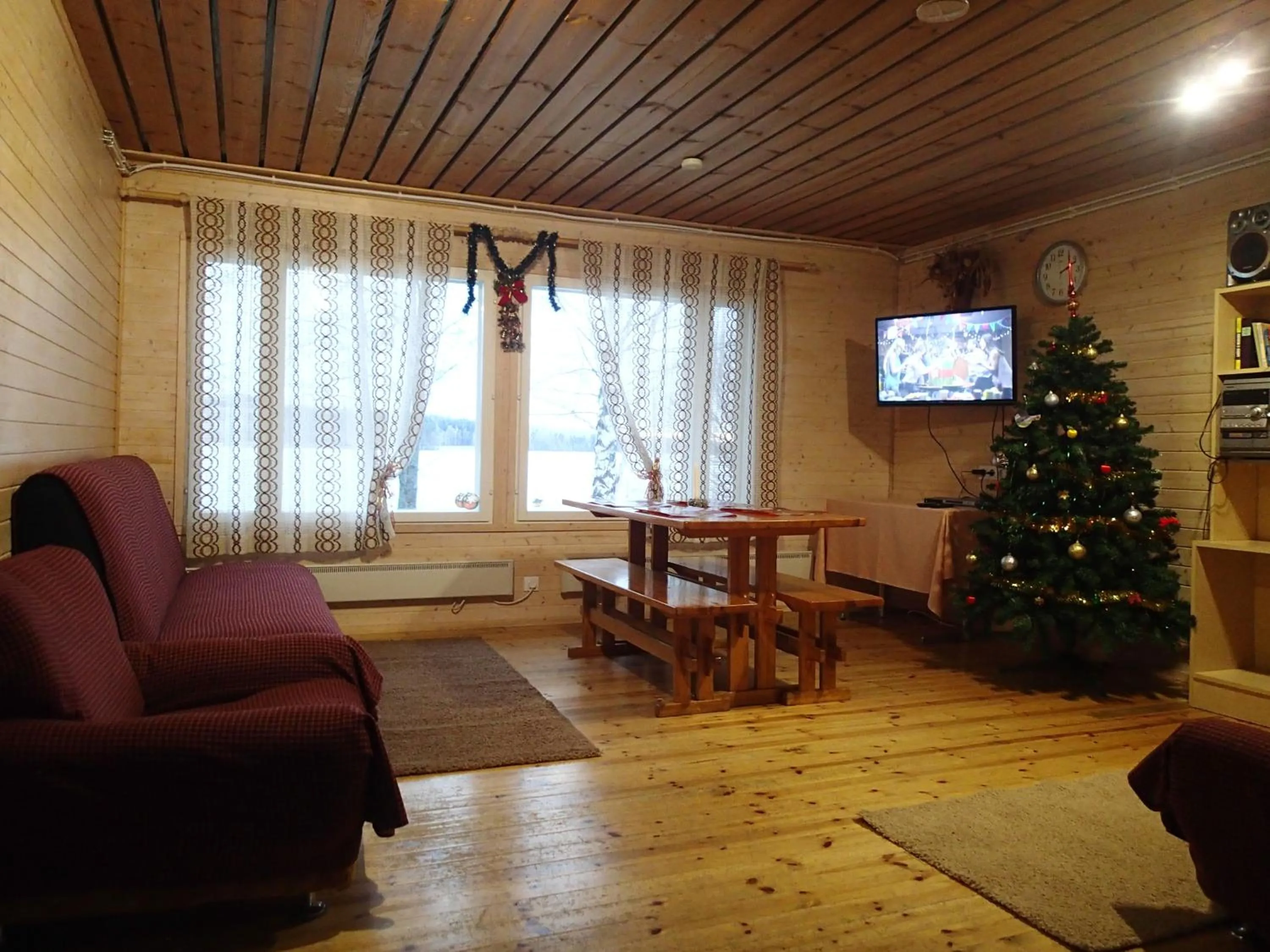 Seating area in Lomasaaret Cottages