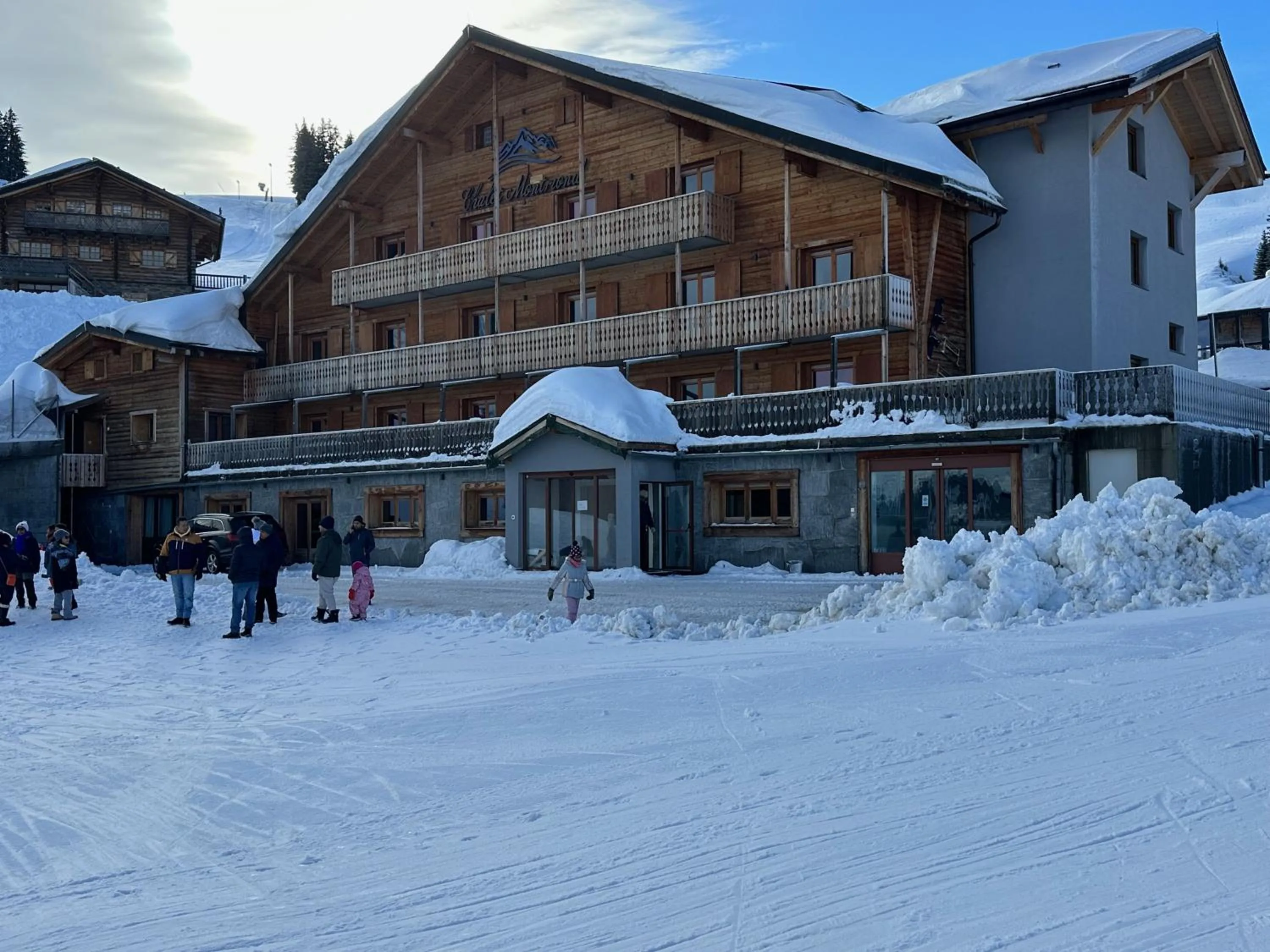 Property building in Chalet Montriond - Bike & Ski