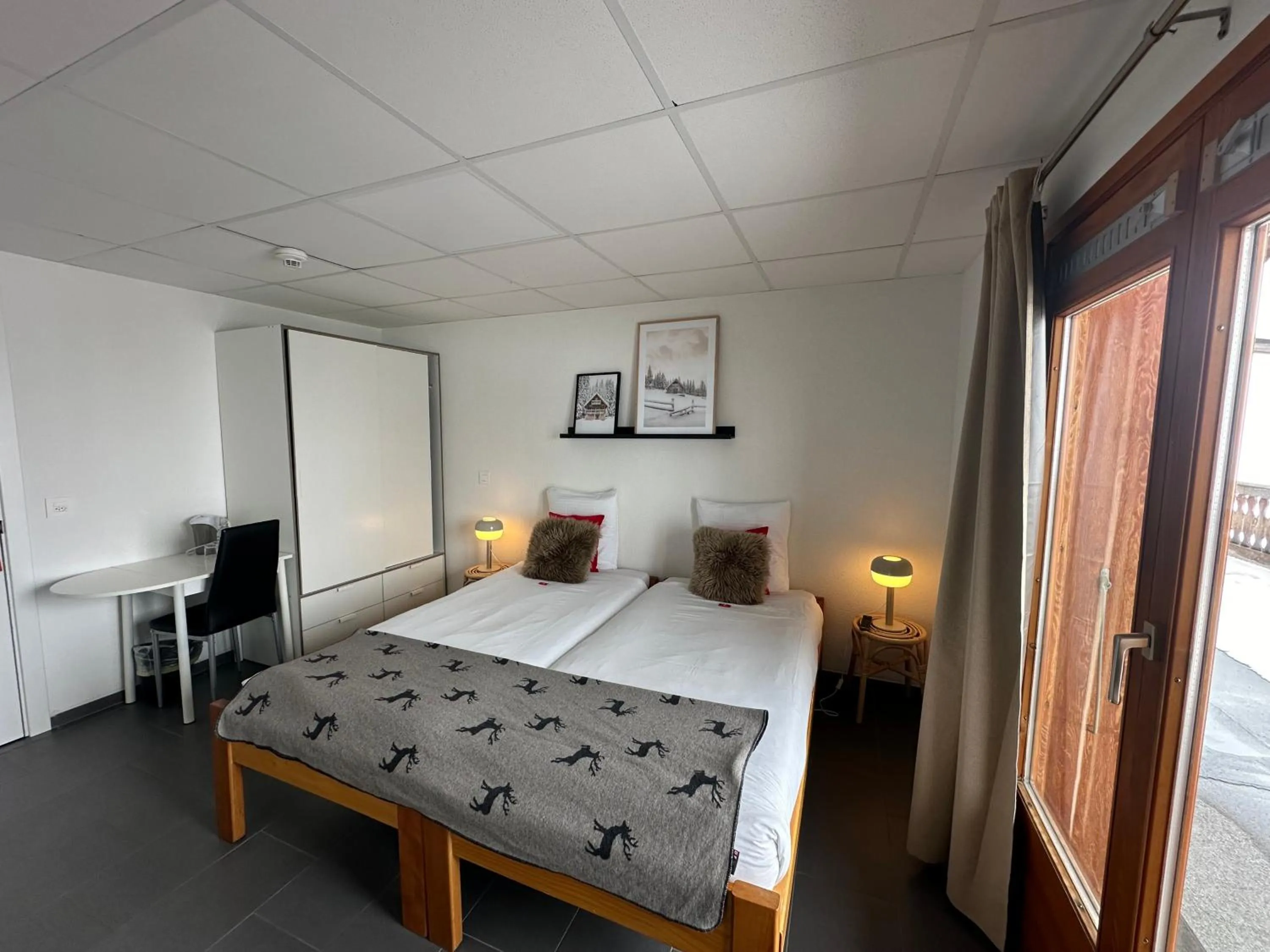 Photo of the whole room, Bed in Chalet Montriond - Bike & Ski