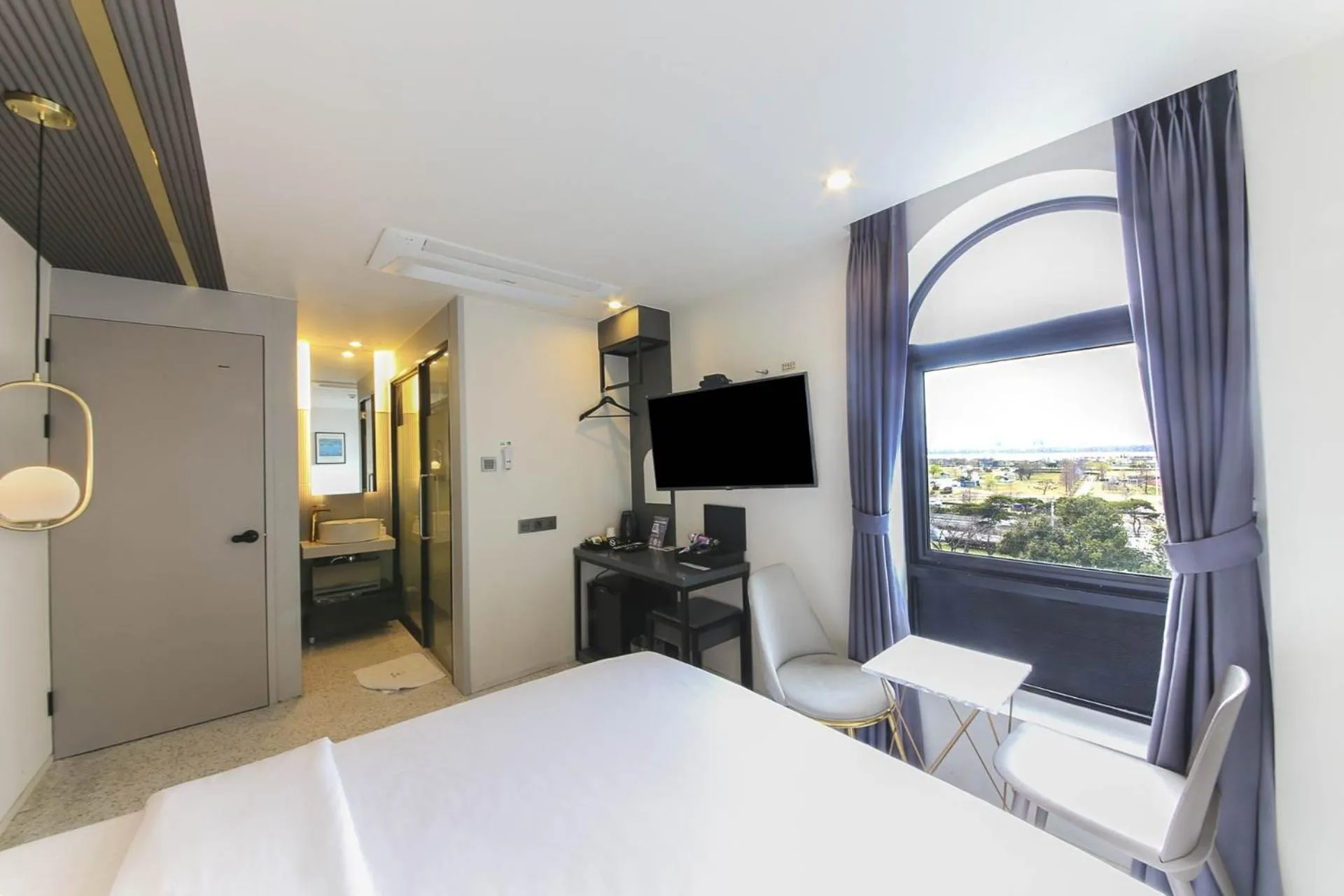 Bed in ND 1226 Hotel