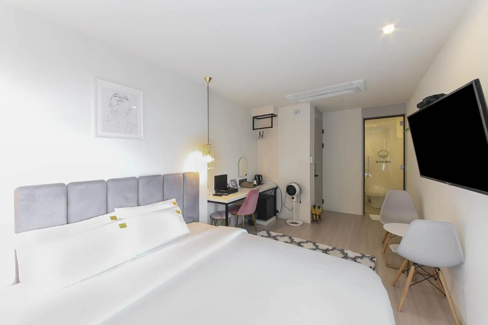 Bed in ND 1226 Hotel