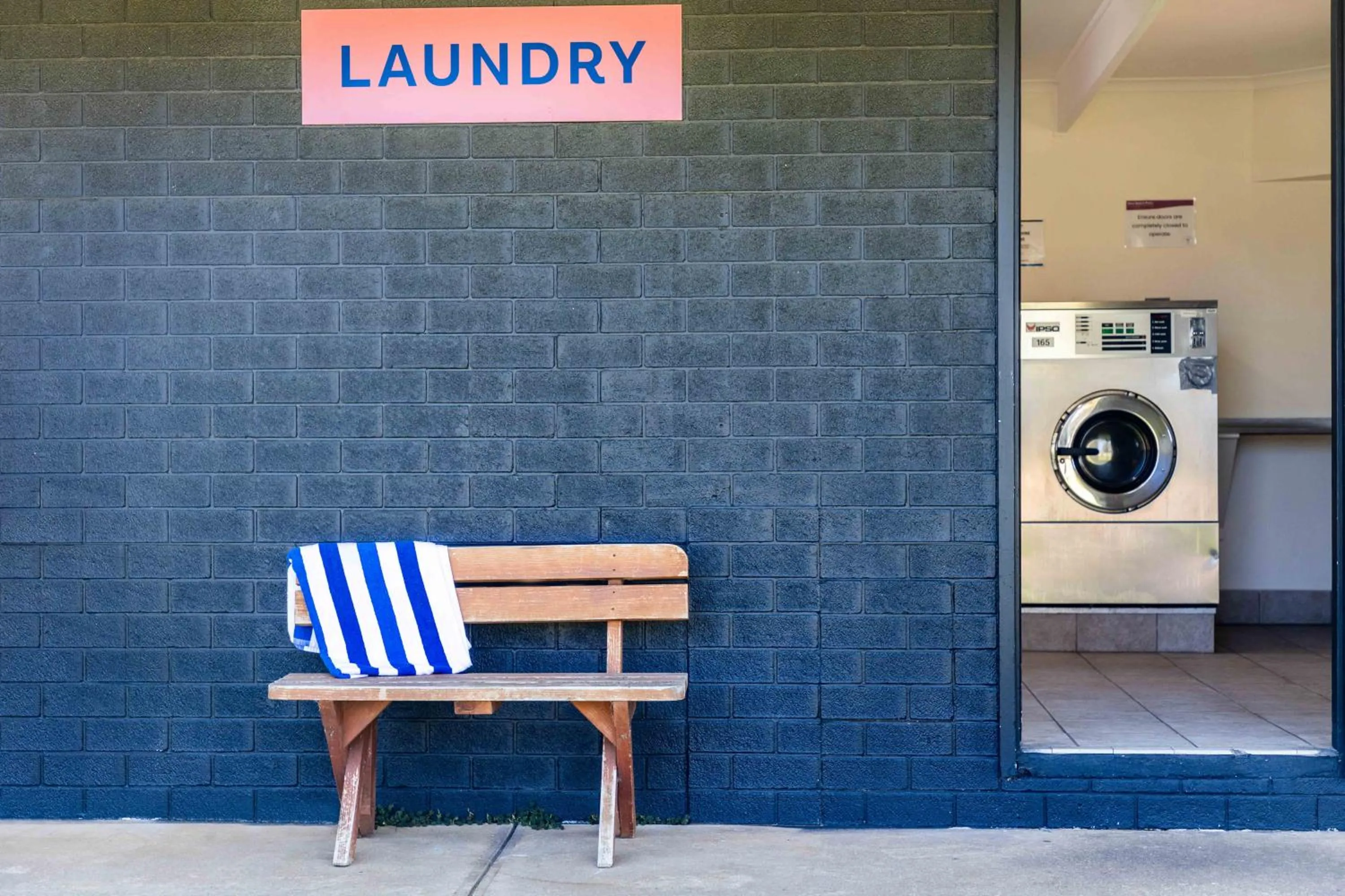 laundry in The Retreat West Beach Parks