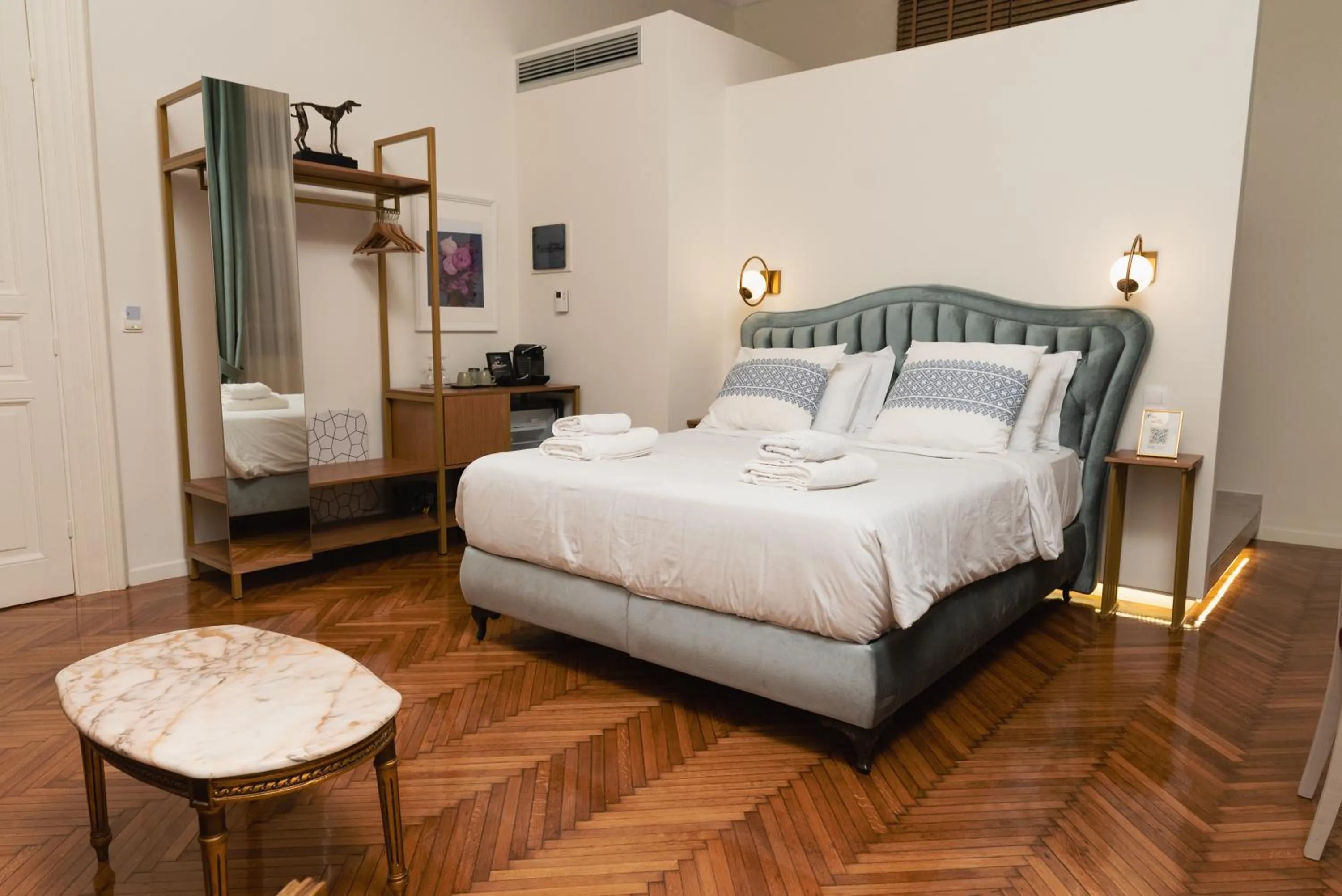 Photo of the whole room, Bed in Villa Clio, a Luxury Collection