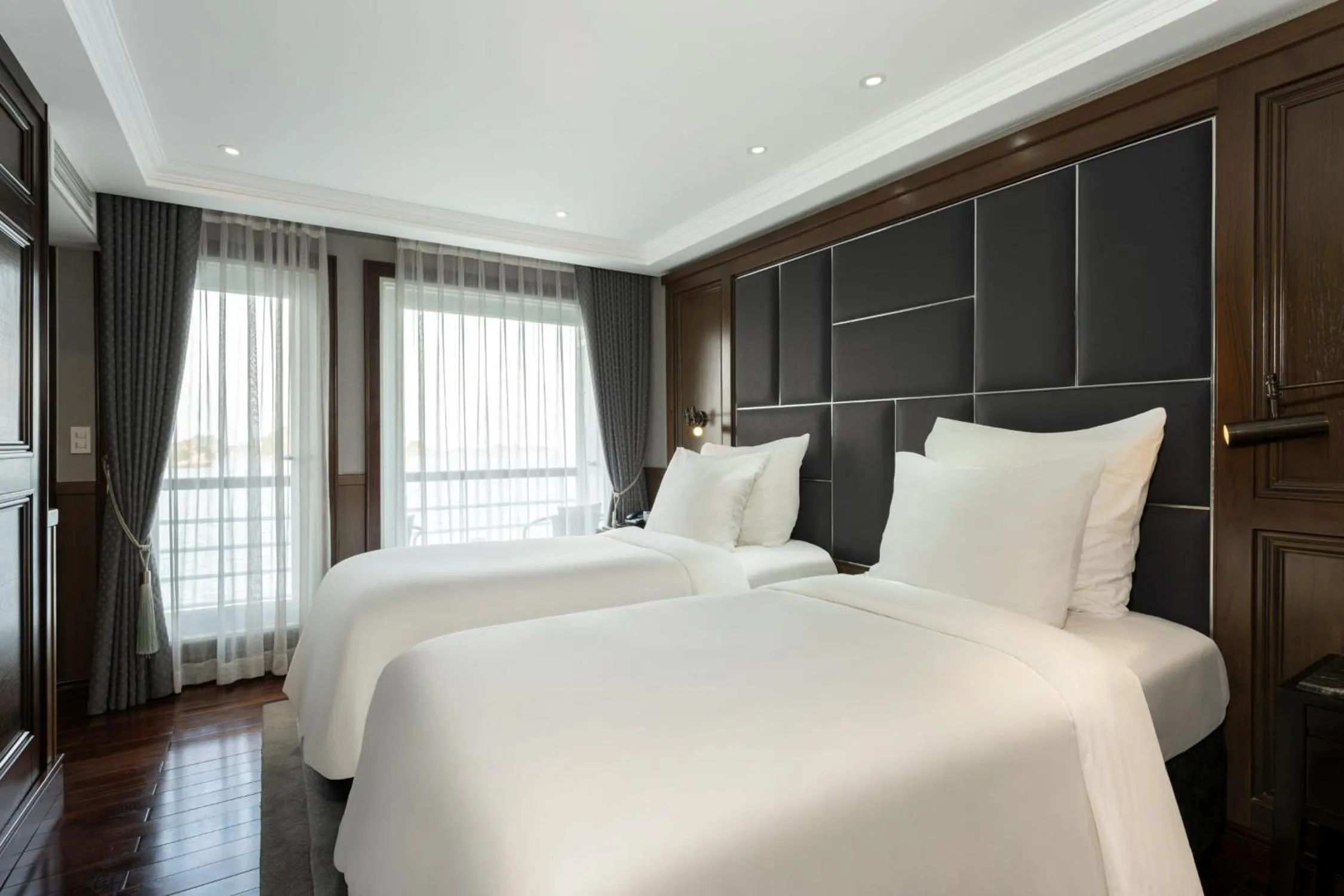 Bedroom, Bed in Ambassador Signature Cruise - Lan Ha Bay