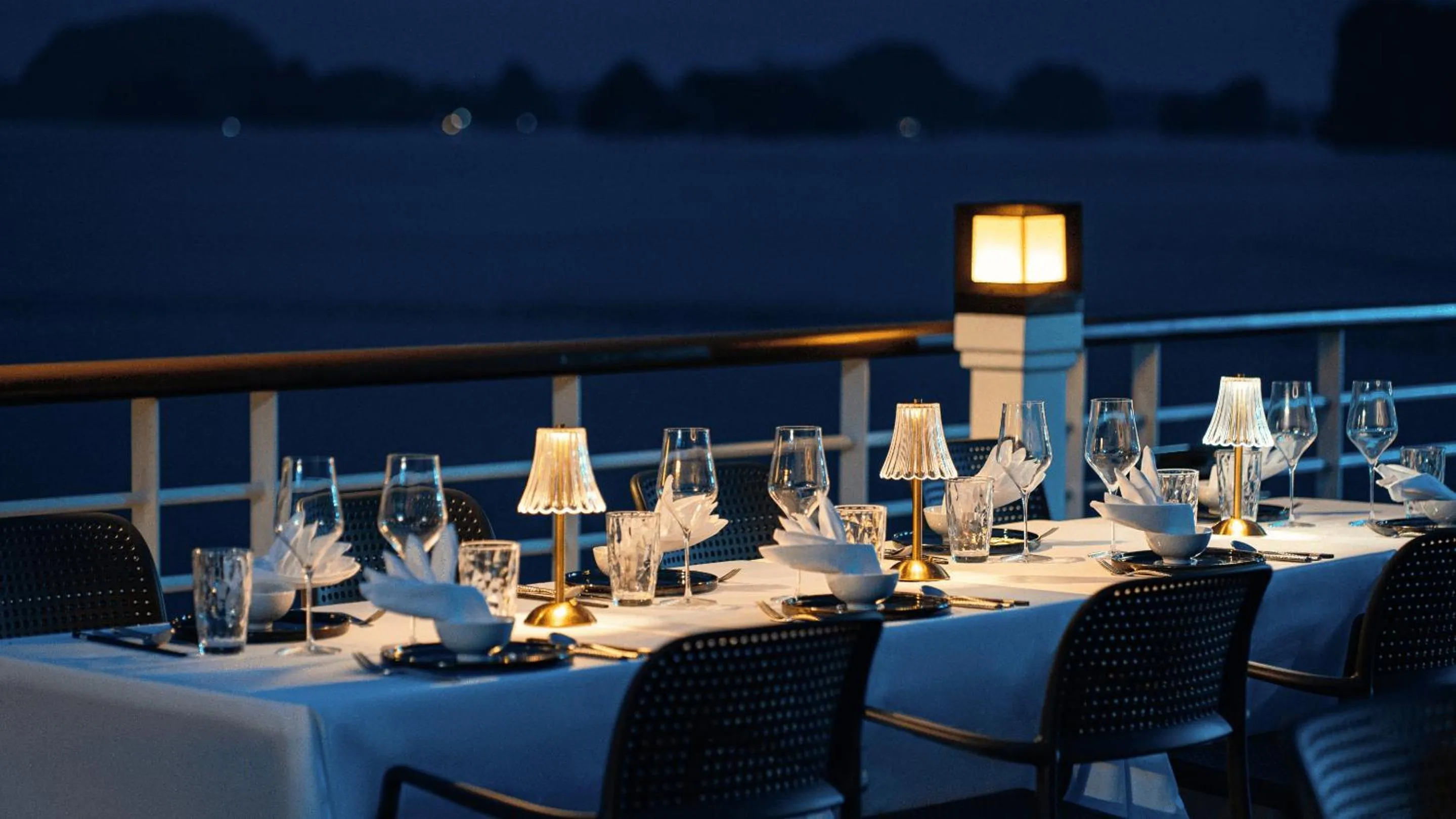 Balcony/Terrace in Ambassador Signature Cruise - Lan Ha Bay