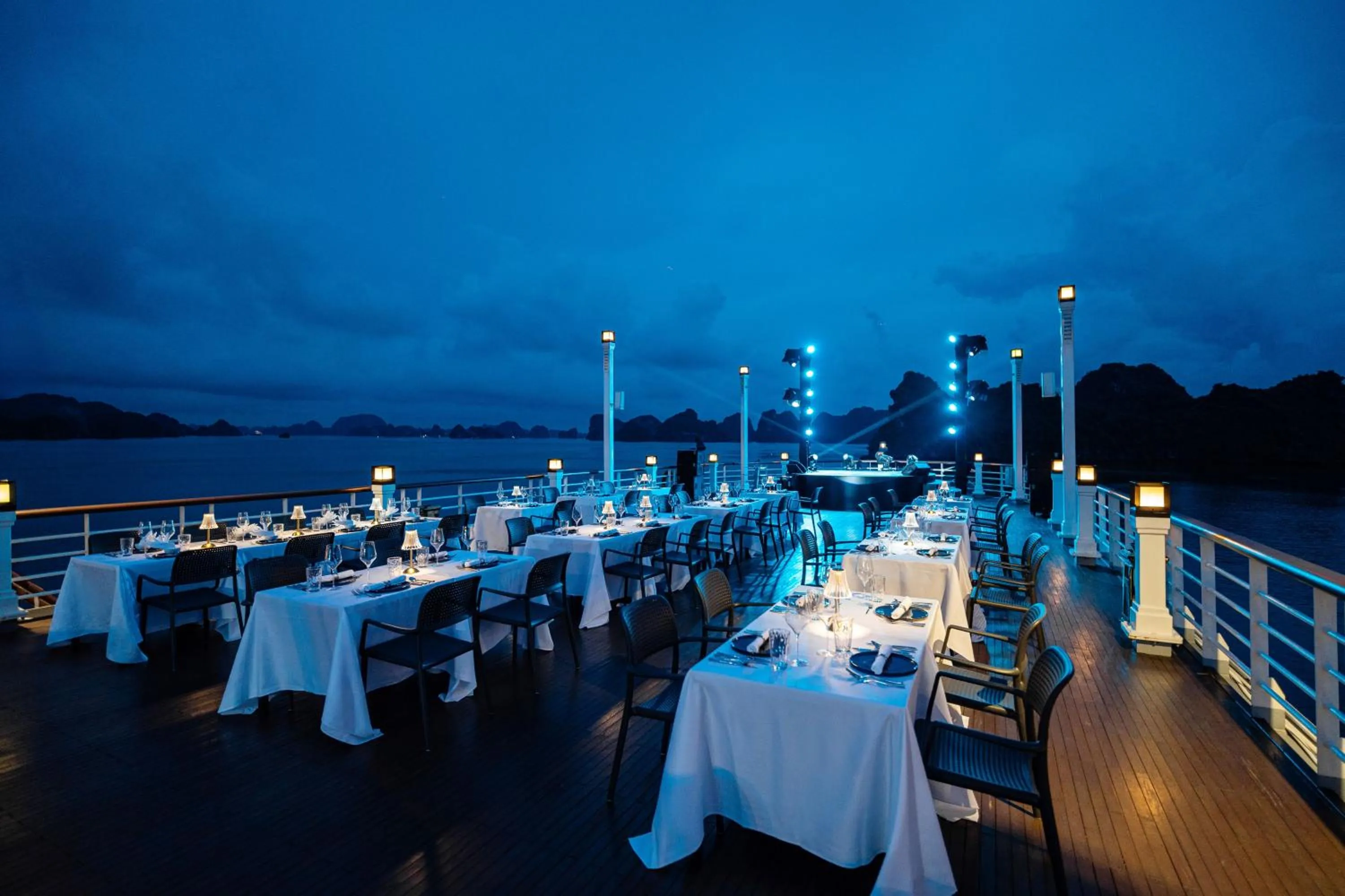 Night in Ambassador Signature Cruise - Lan Ha Bay