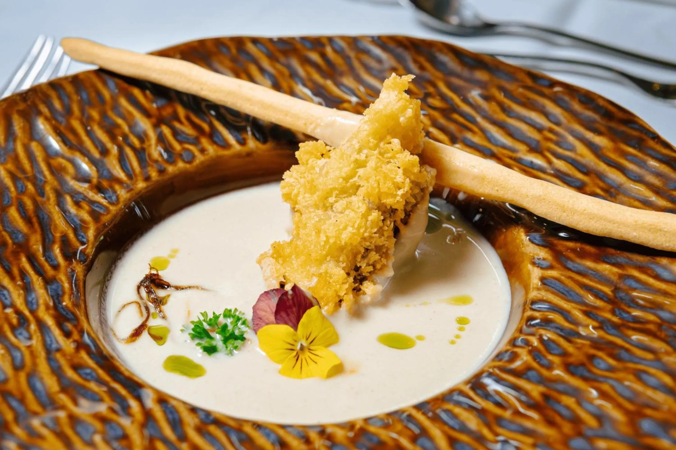 Restaurant/places to eat in Ambassador Signature Cruise - Lan Ha Bay