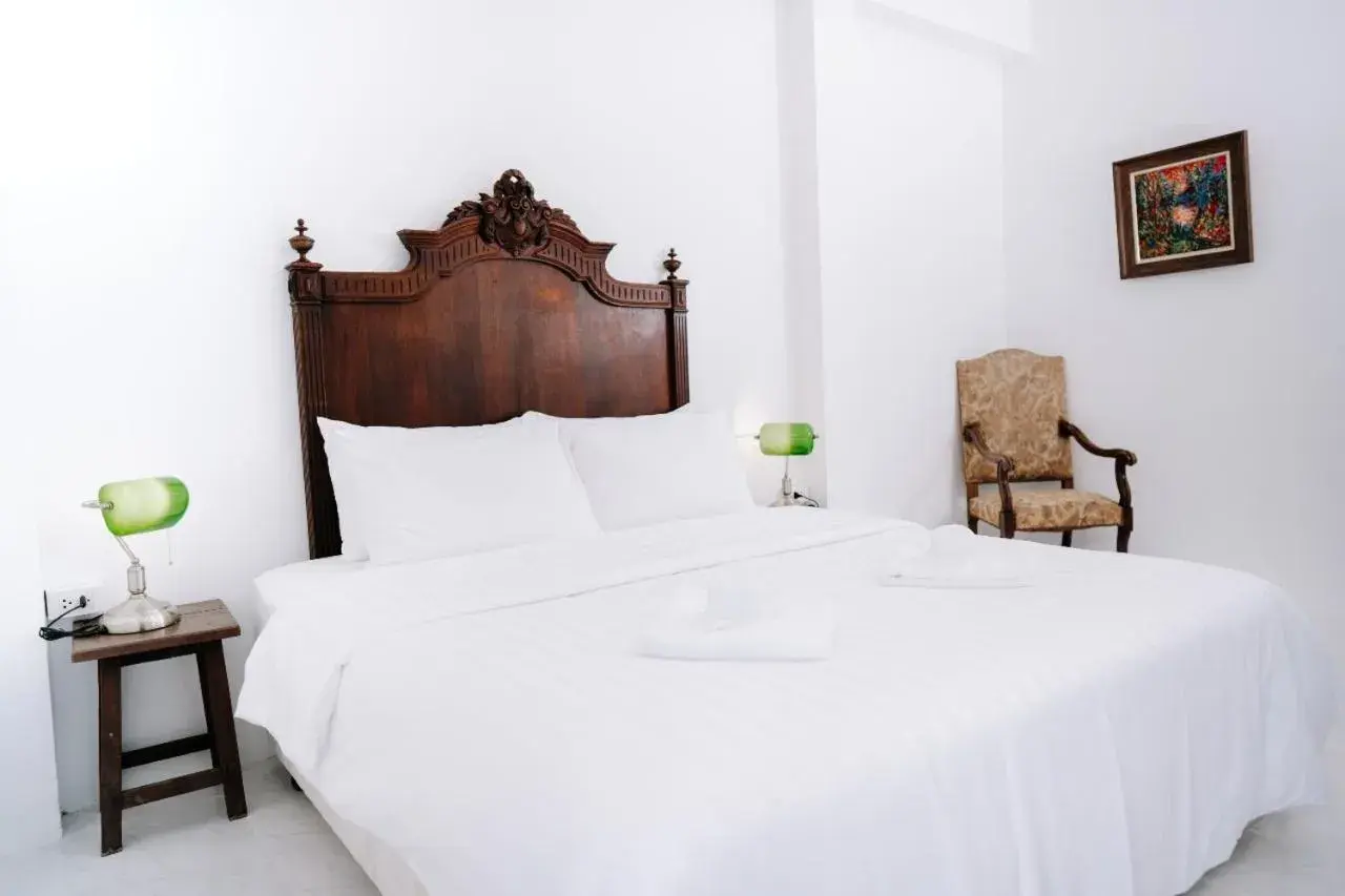Deluxe Double Room with Bath in The Courtyard Chiangrai Deluxe Double Room with Bath in The Courtyard Chiangrai