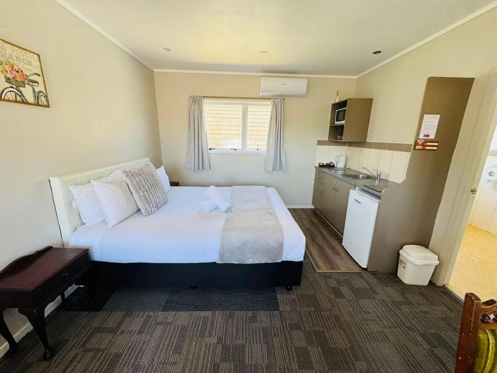 Bed in Apex on Fenton