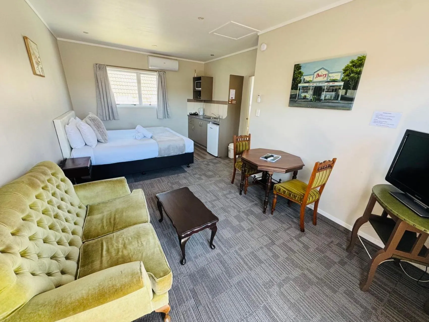 Bedroom in Apex on Fenton