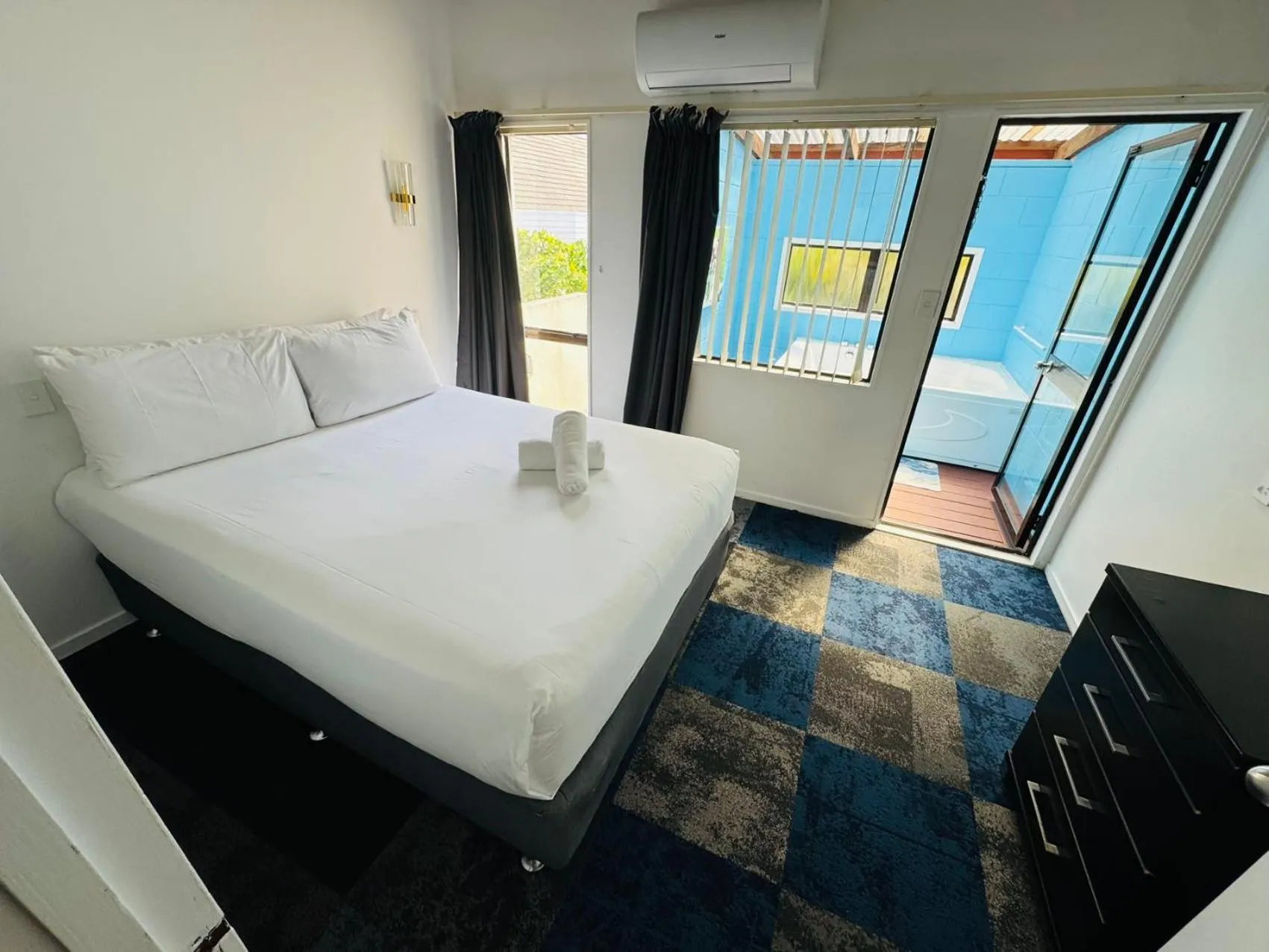 Bedroom in Apex on Fenton