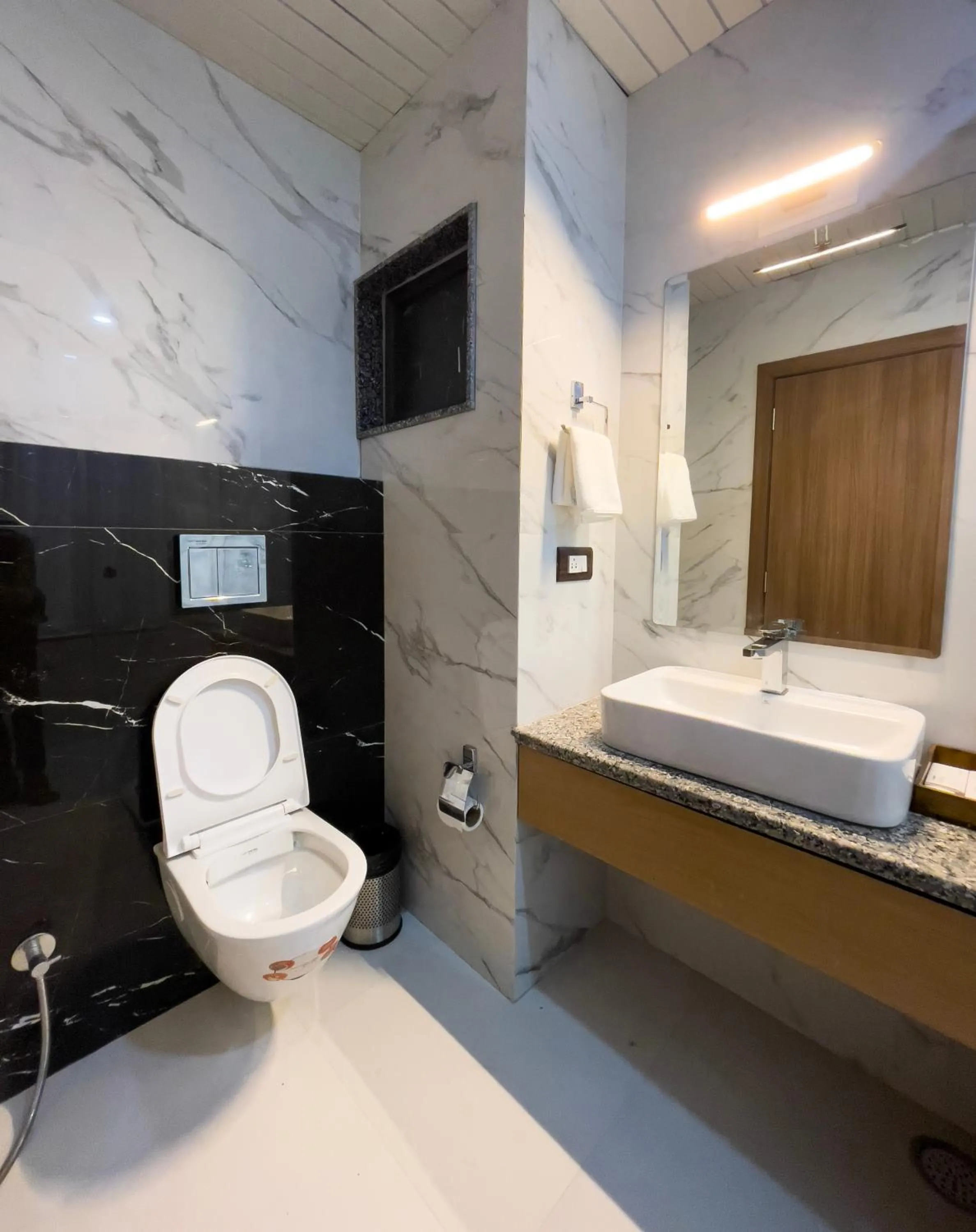 Bathroom in Cosmos Westend City Centre