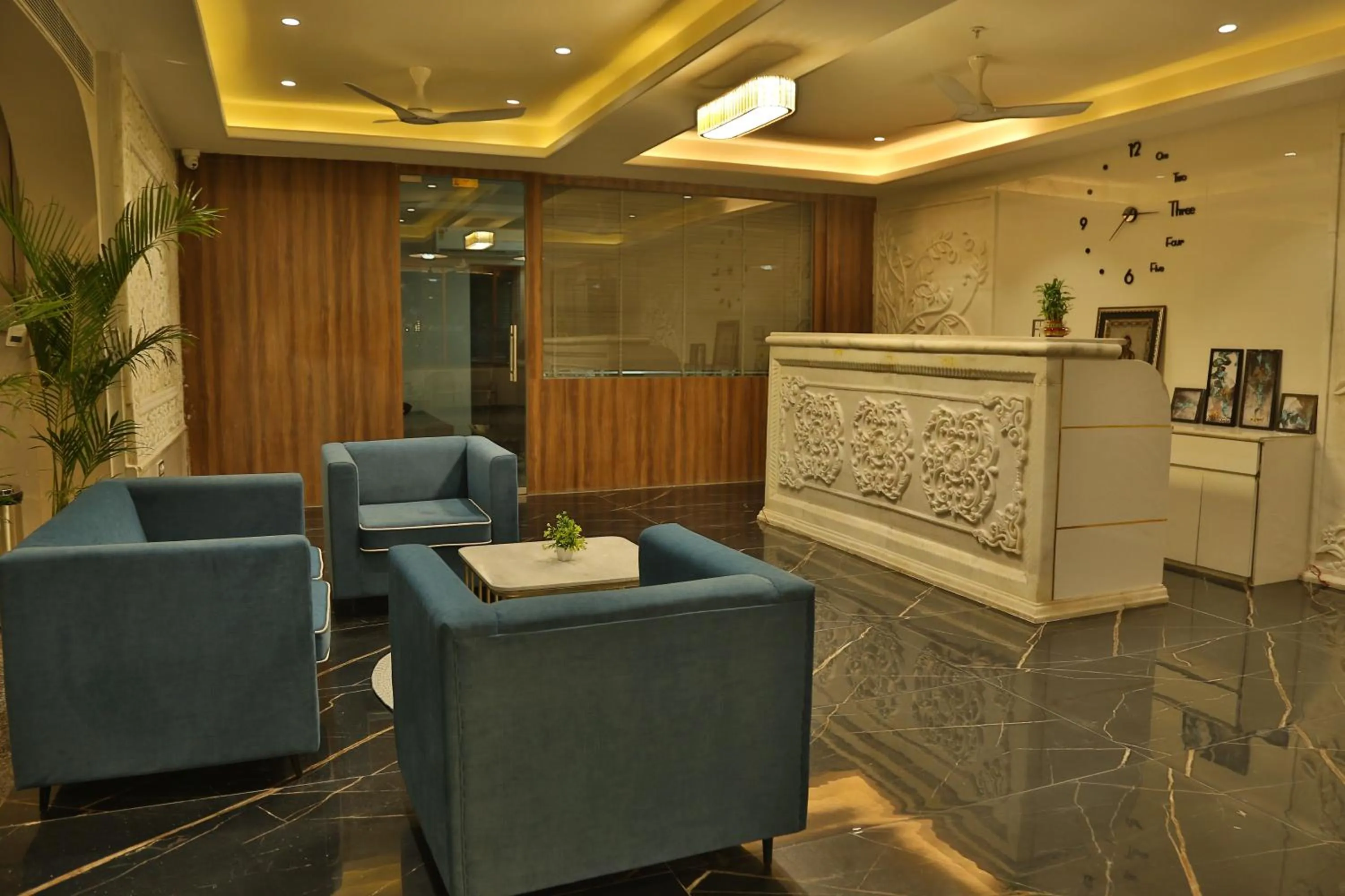 Lobby or reception in Cosmos Westend City Centre