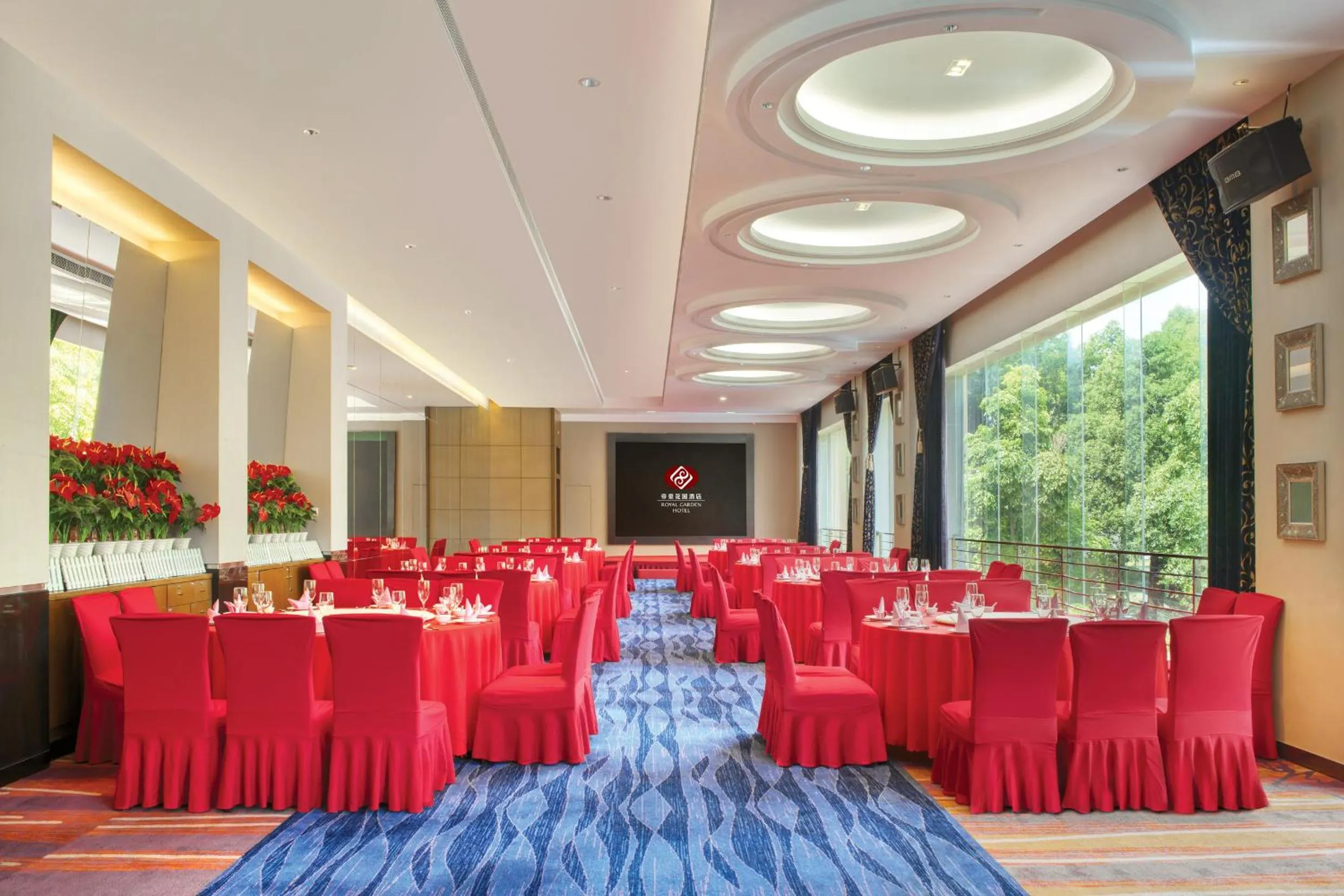 Meeting/conference room in Dongguan Royal Garden Hotel