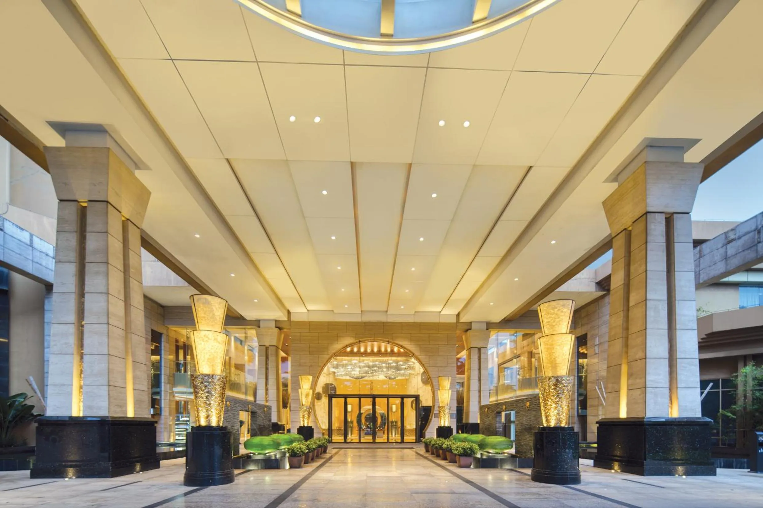 Lobby or reception in Dongguan Royal Garden Hotel