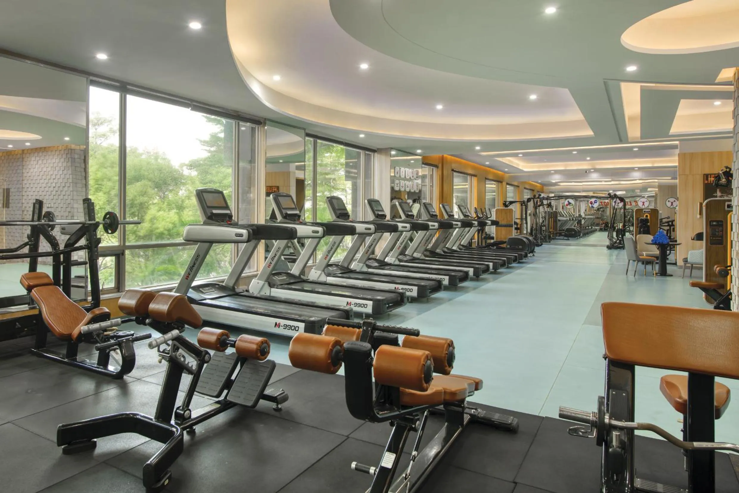 Fitness centre/facilities in Dongguan Royal Garden Hotel