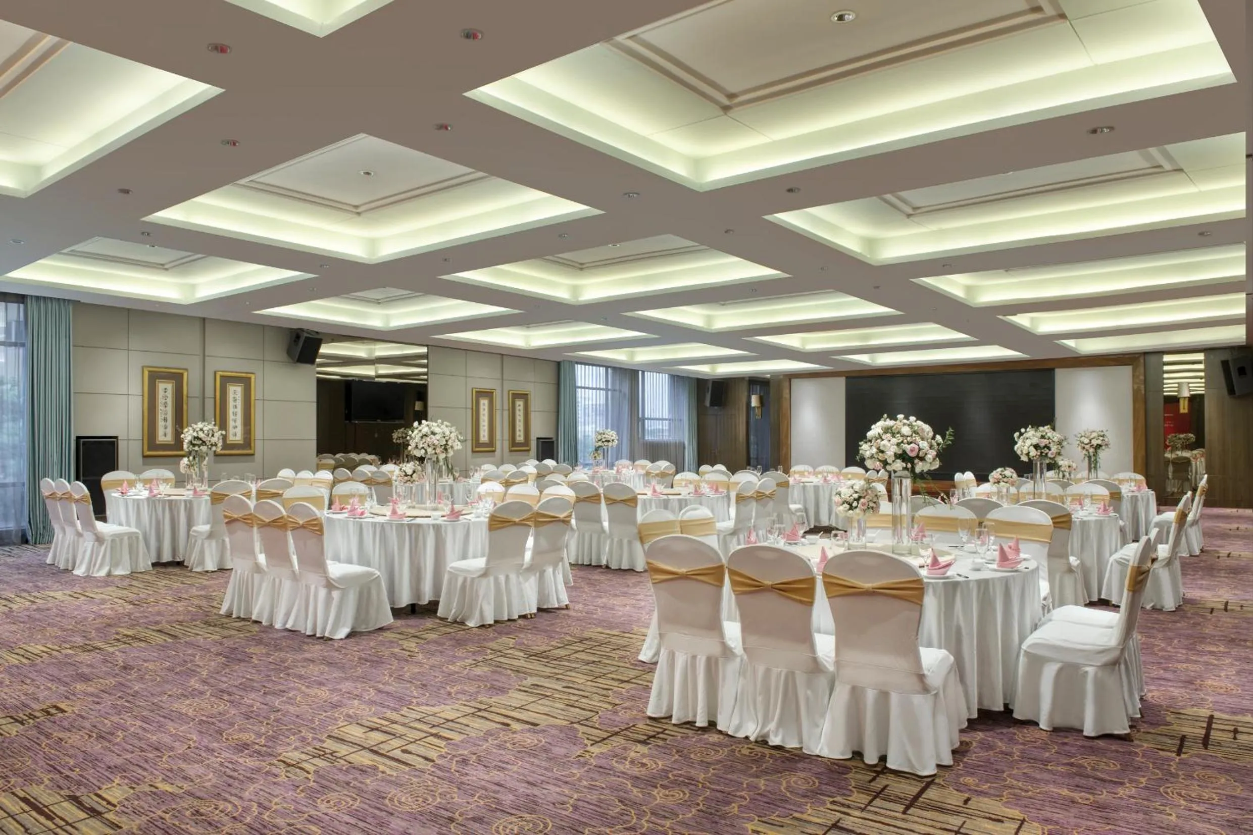 Meeting/conference room in Dongguan Royal Garden Hotel