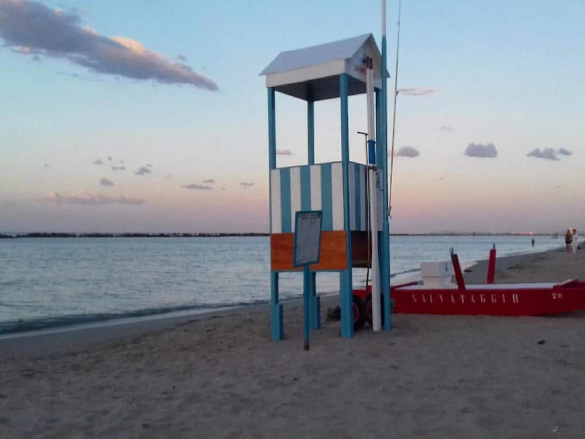 Summer in Hotel Gardenia