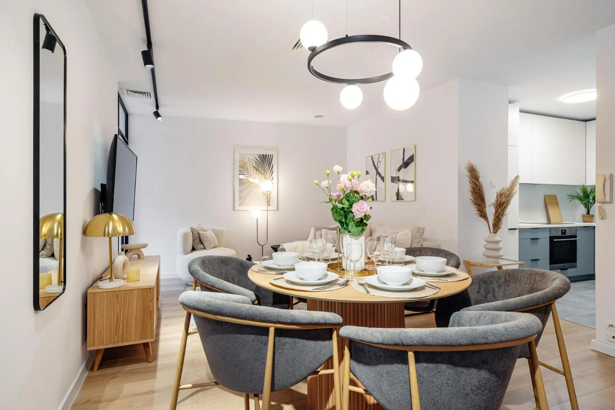 Kitchen or kitchenette in Piedmont Apartment II - LoftAffair