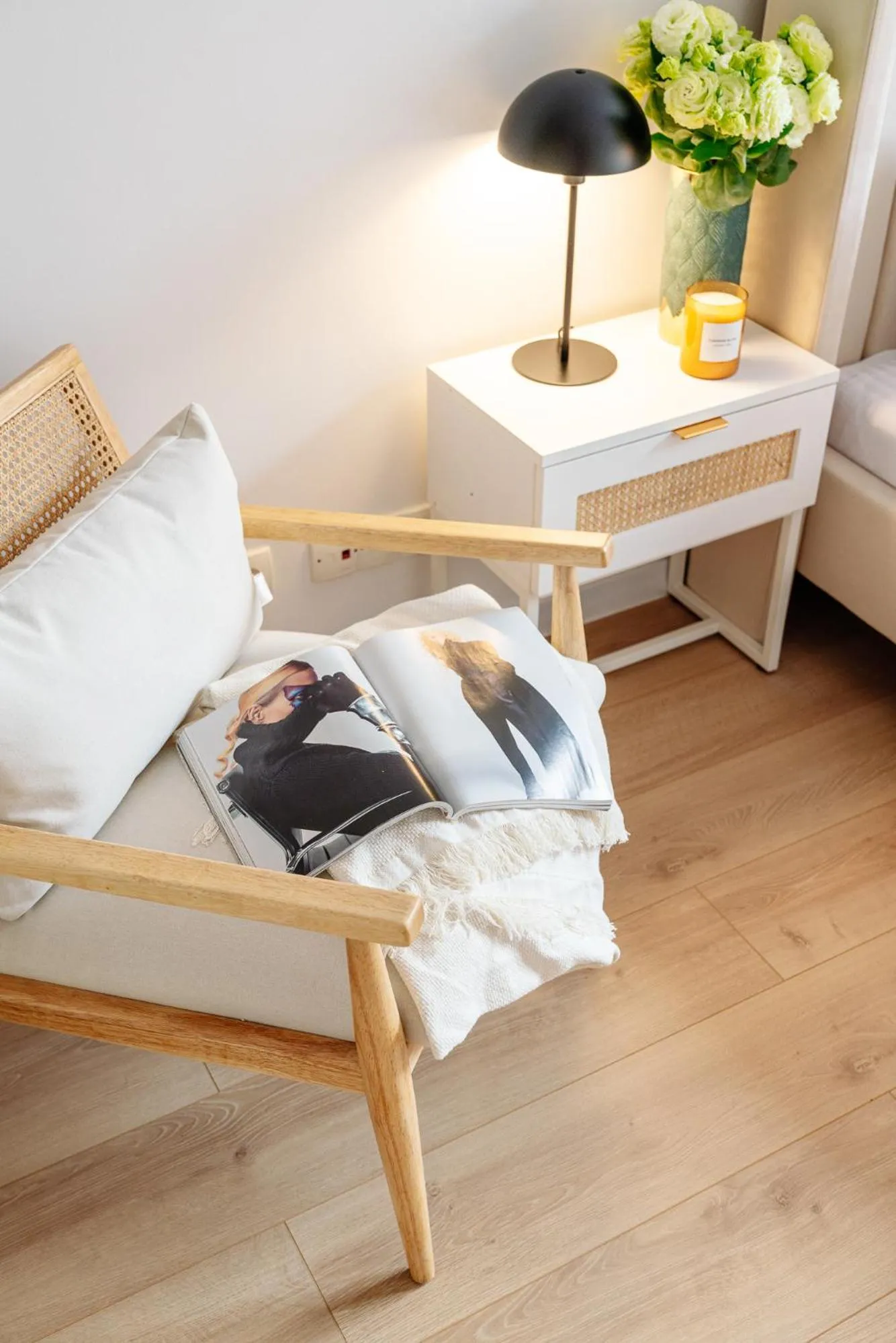 Bedroom, Bed in Piedmont Apartment II - LoftAffair