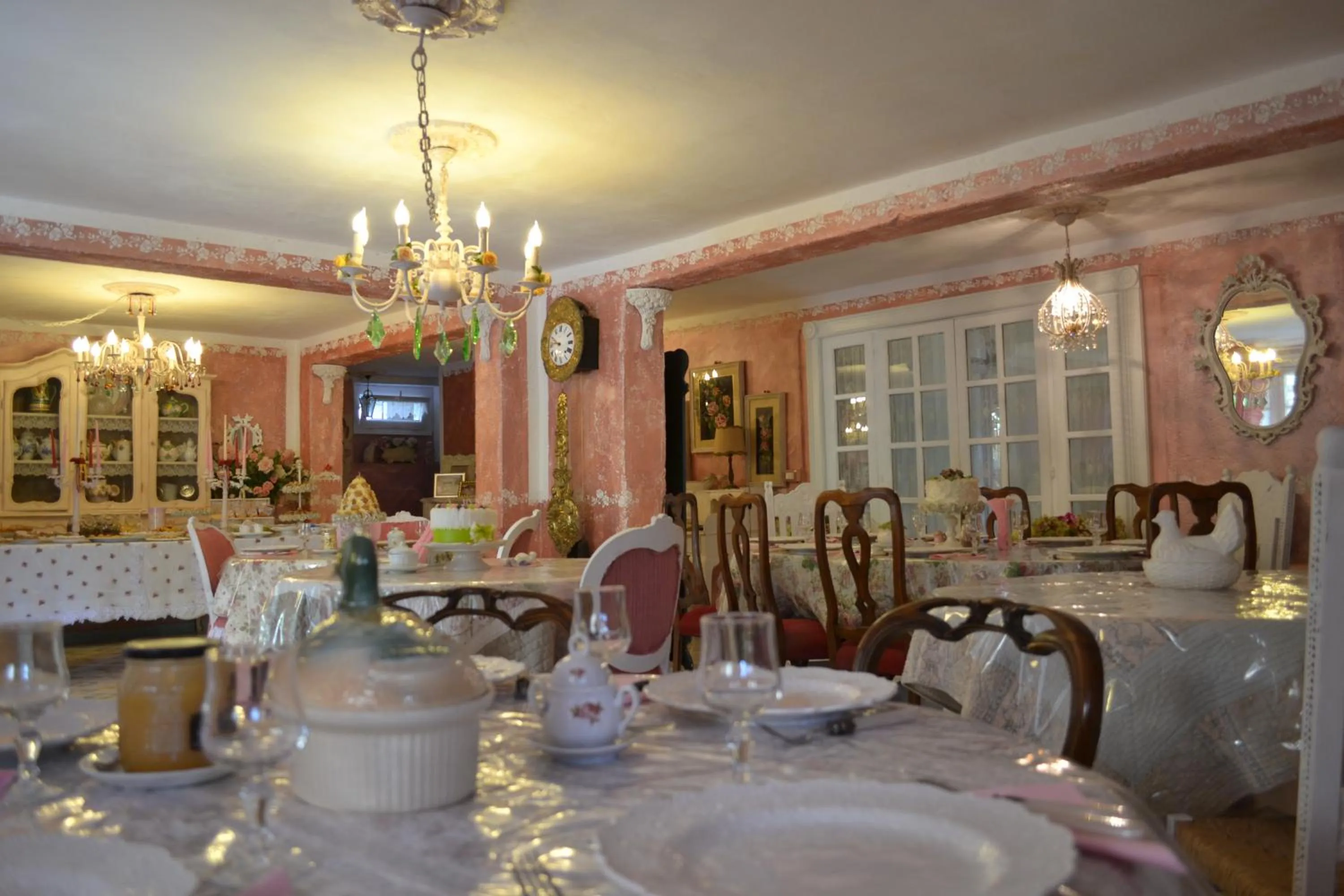 Lobby or reception in La maison delle favole