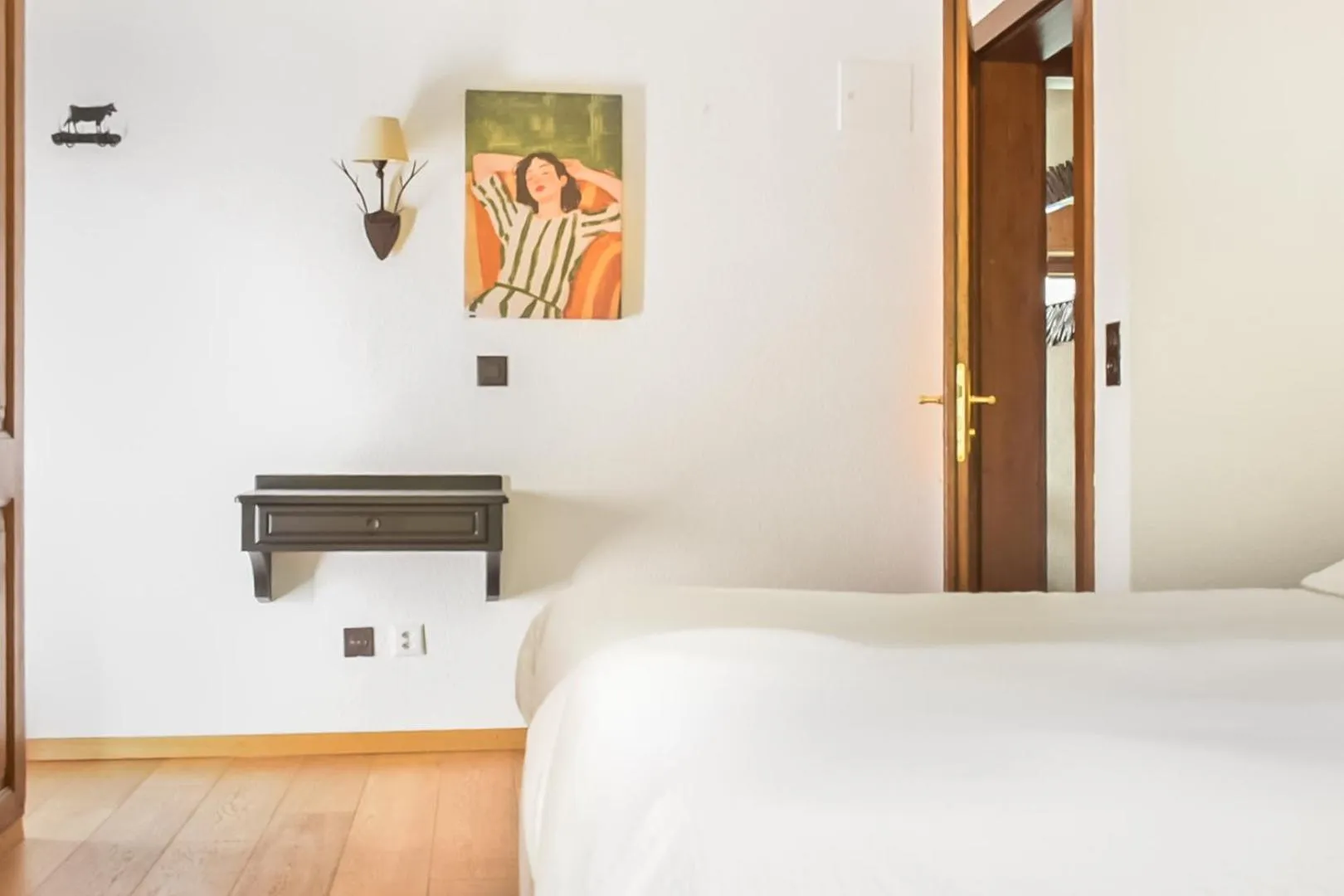 Bed in Between Boutique Hotel