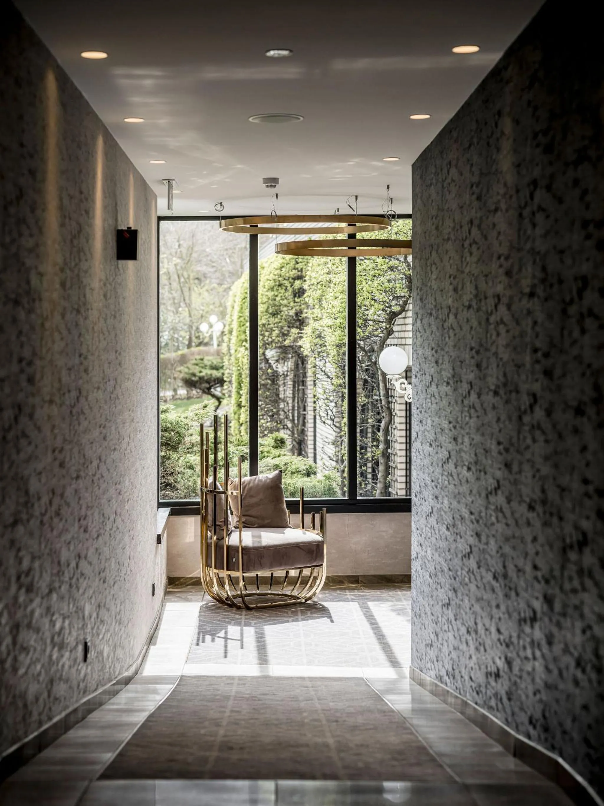 Meeting/conference room in Alexander Hotel