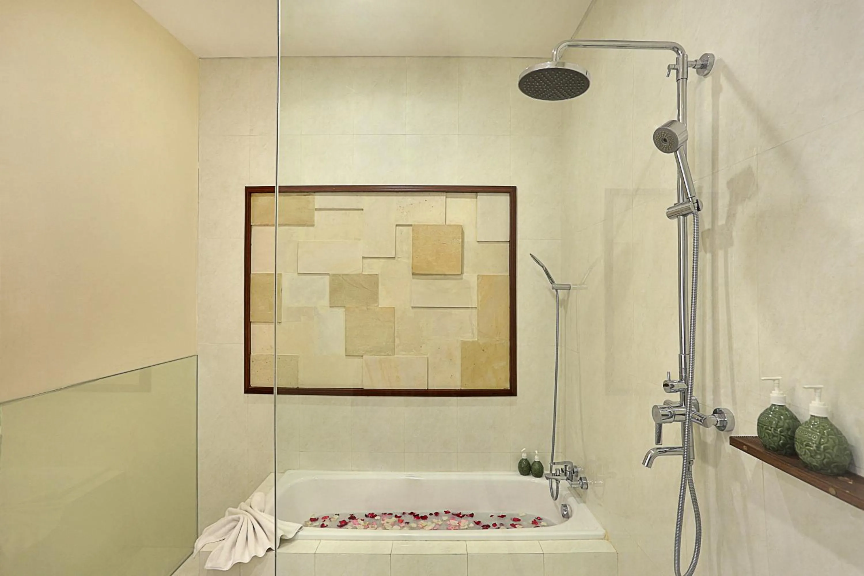 Toilet in Awatara Boutique Resort Ubud