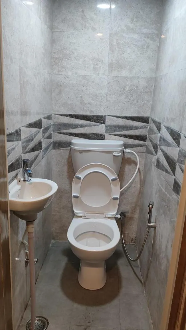 Raghuvanshi Paying Guest House