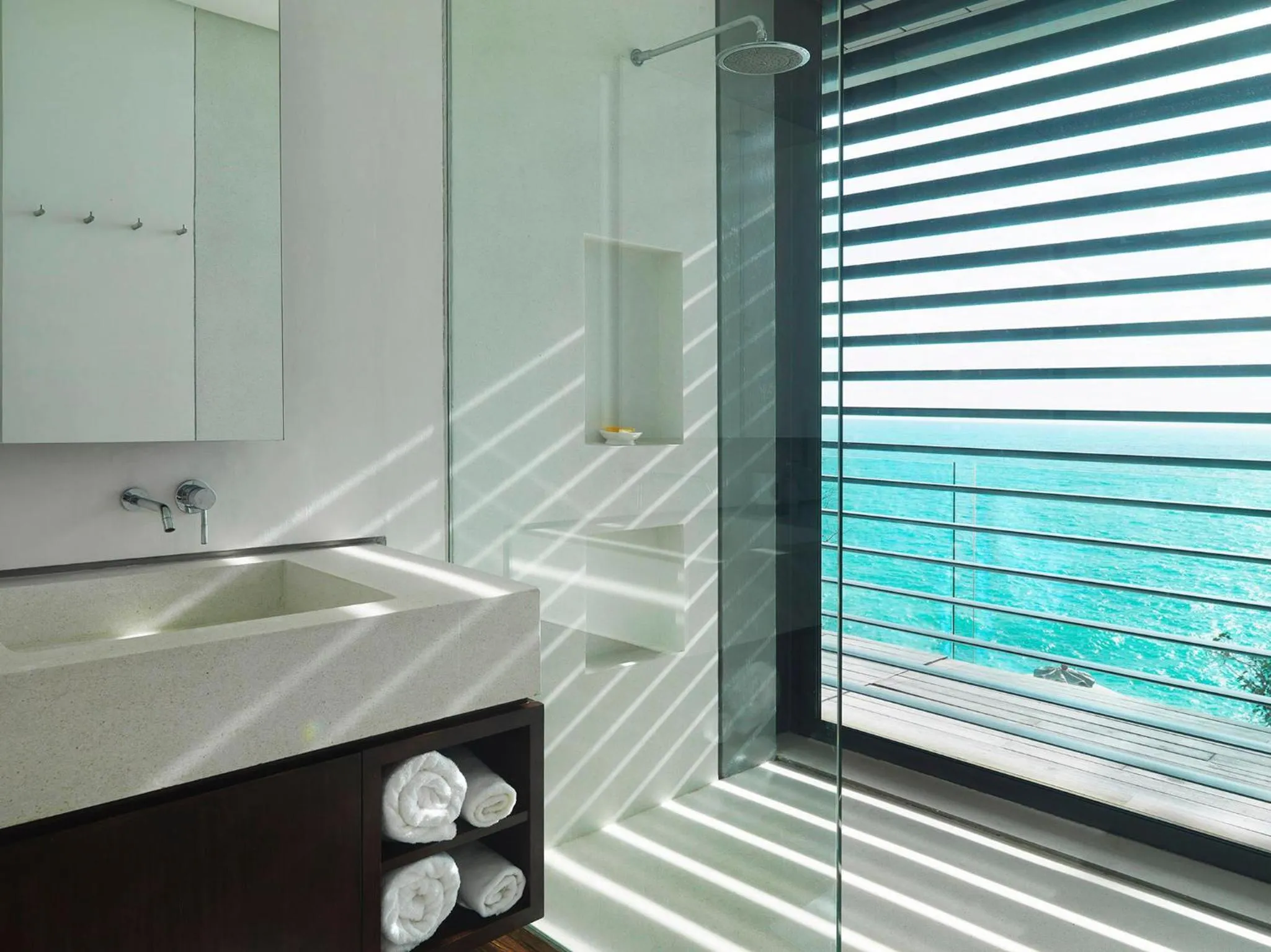 Bathroom in Villa Amanzi Kamala by Elite Havens