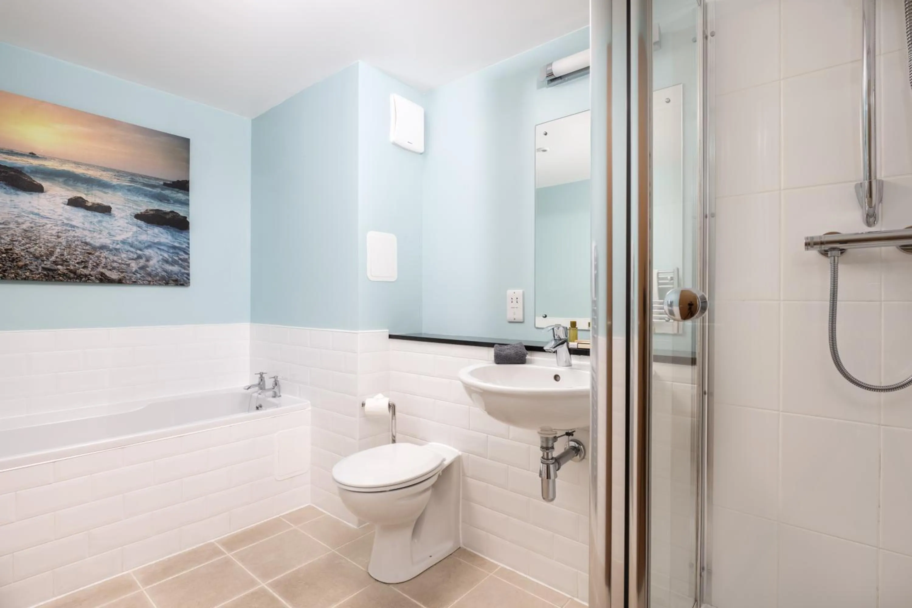 Shower in The Highland Club