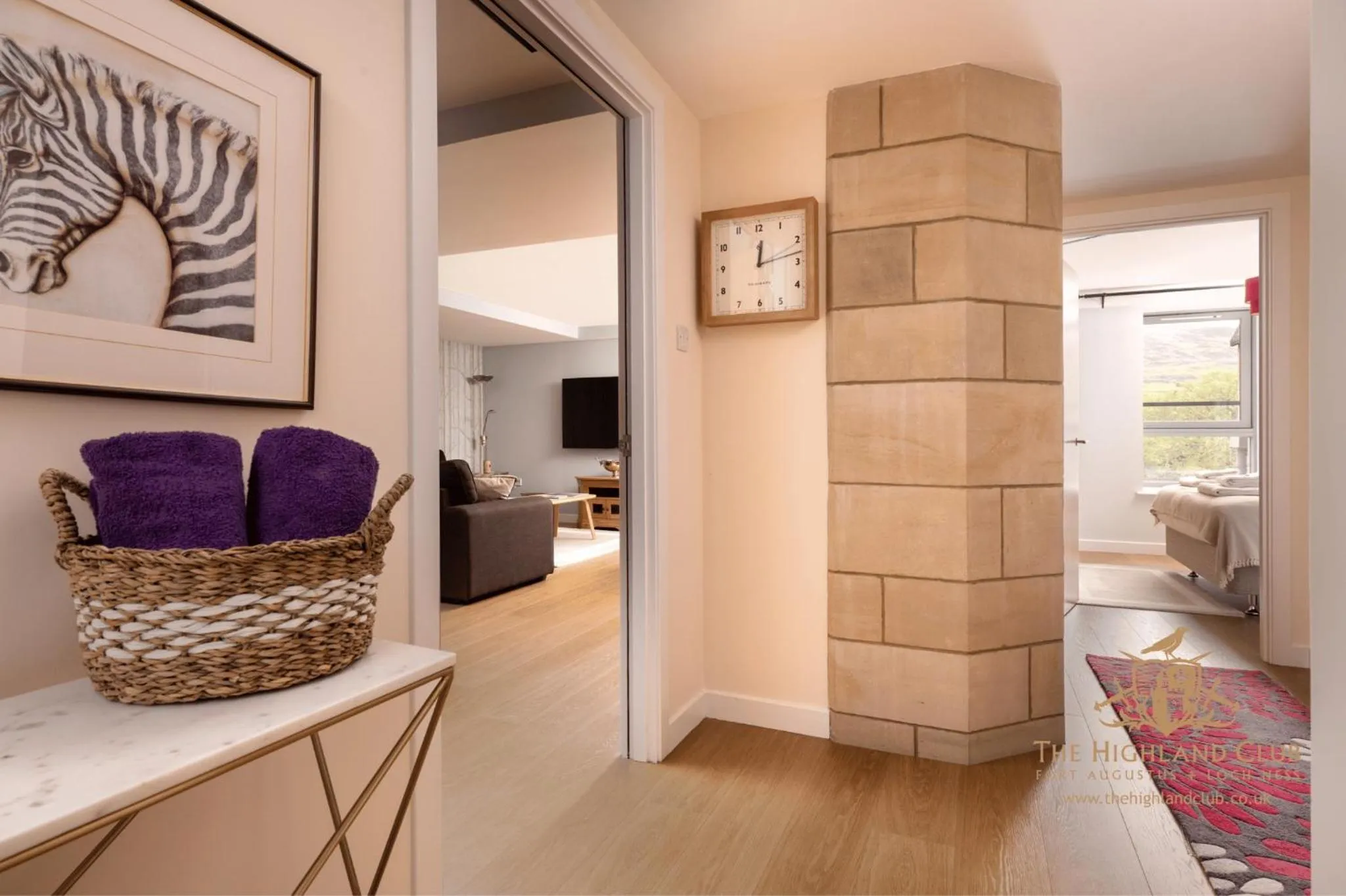 Facade/entrance in The Highland Club