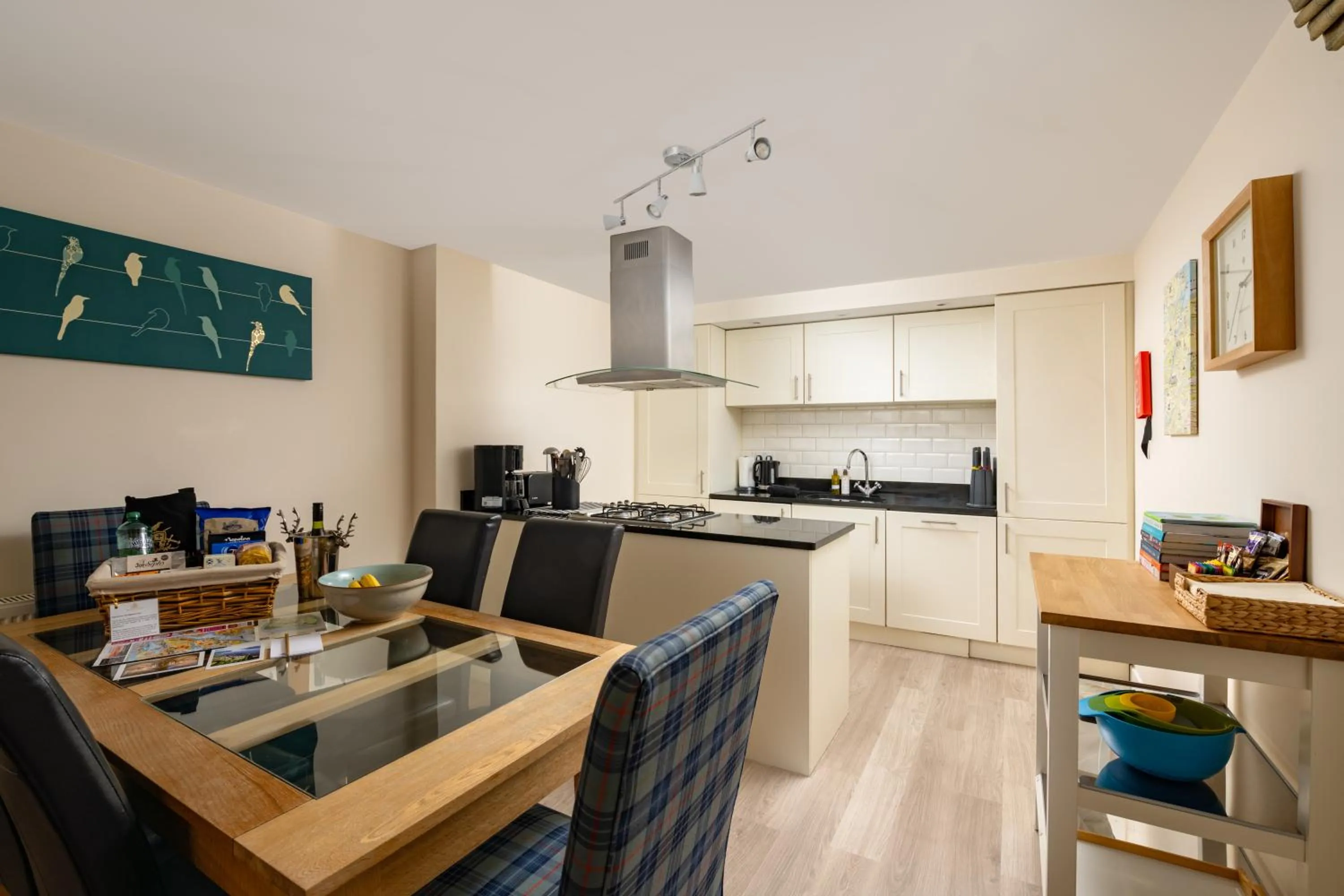 Kitchen or kitchenette in The Highland Club